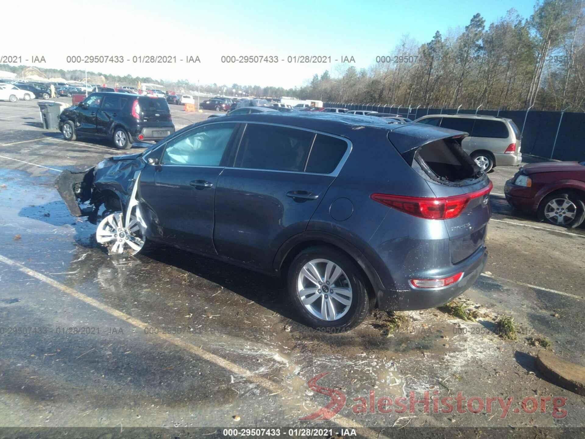 KNDPMCAC7J7395865 2018 KIA SPORTAGE