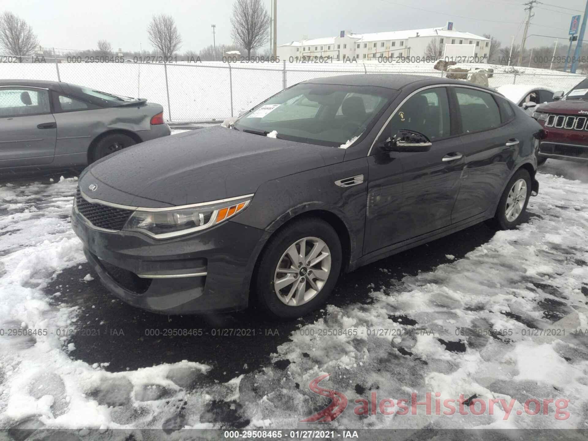 KNAGT4L31J5213477 2018 KIA OPTIMA