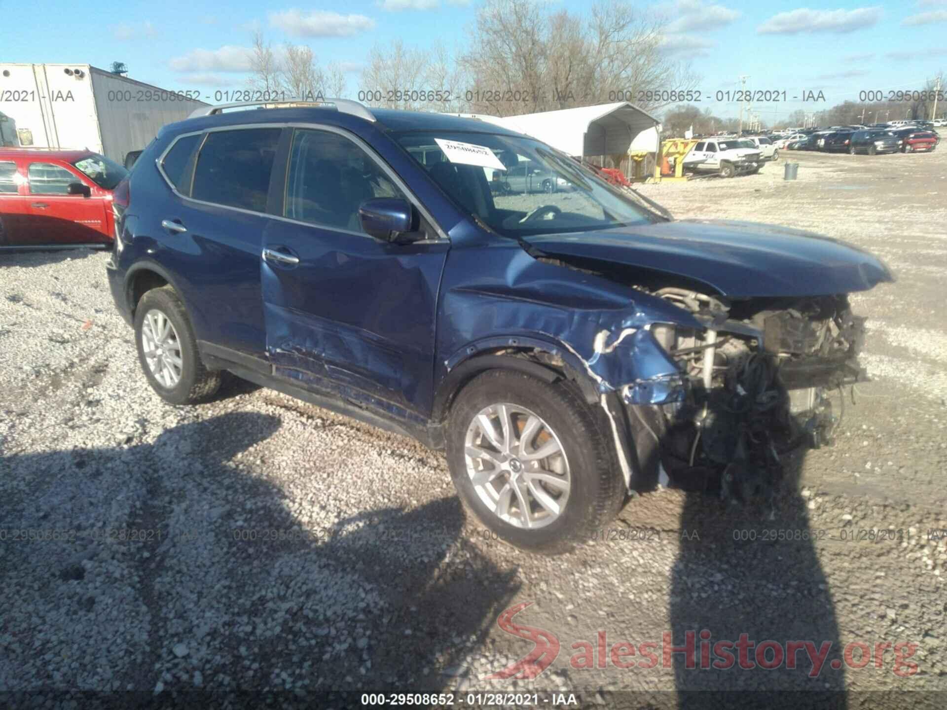 KNMAT2MT4JP526815 2018 NISSAN ROGUE