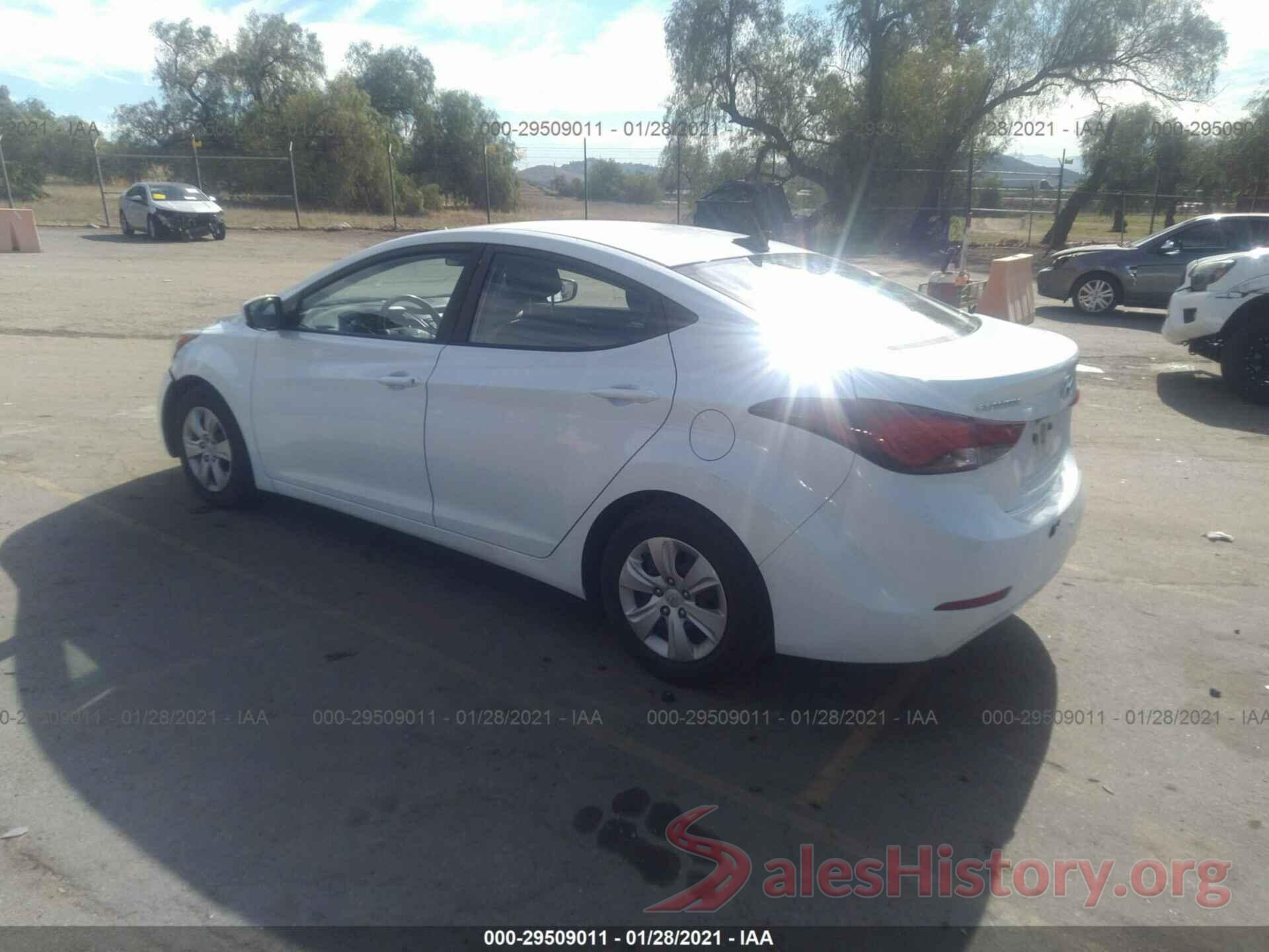 5NPDH4AE7GH699099 2016 HYUNDAI ELANTRA