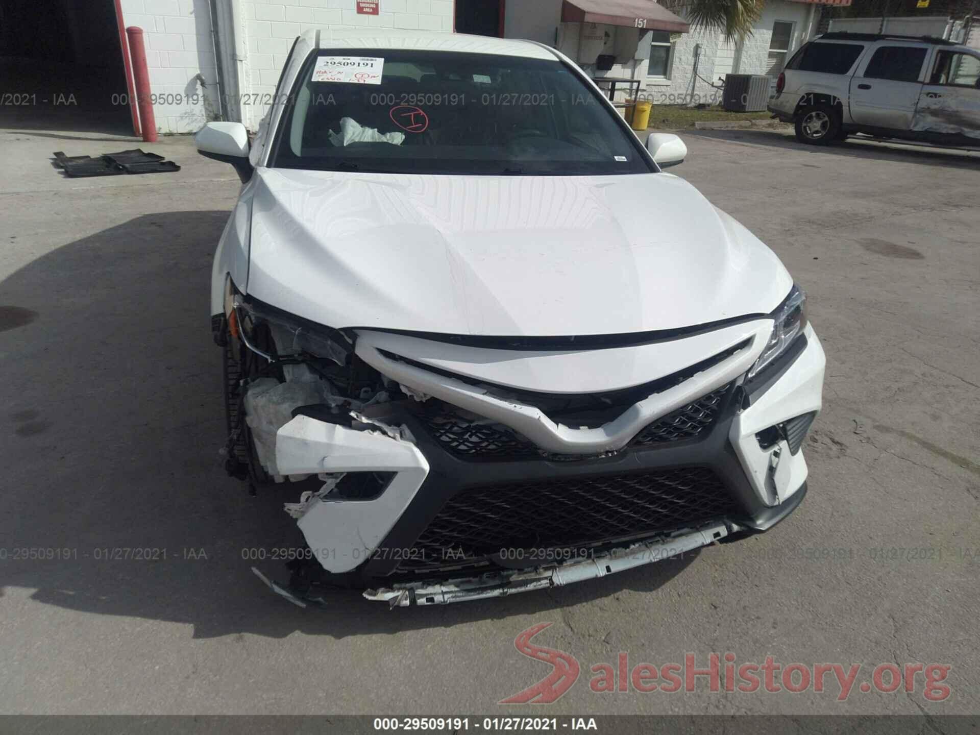 JTNB11HK7J3070382 2018 TOYOTA CAMRY