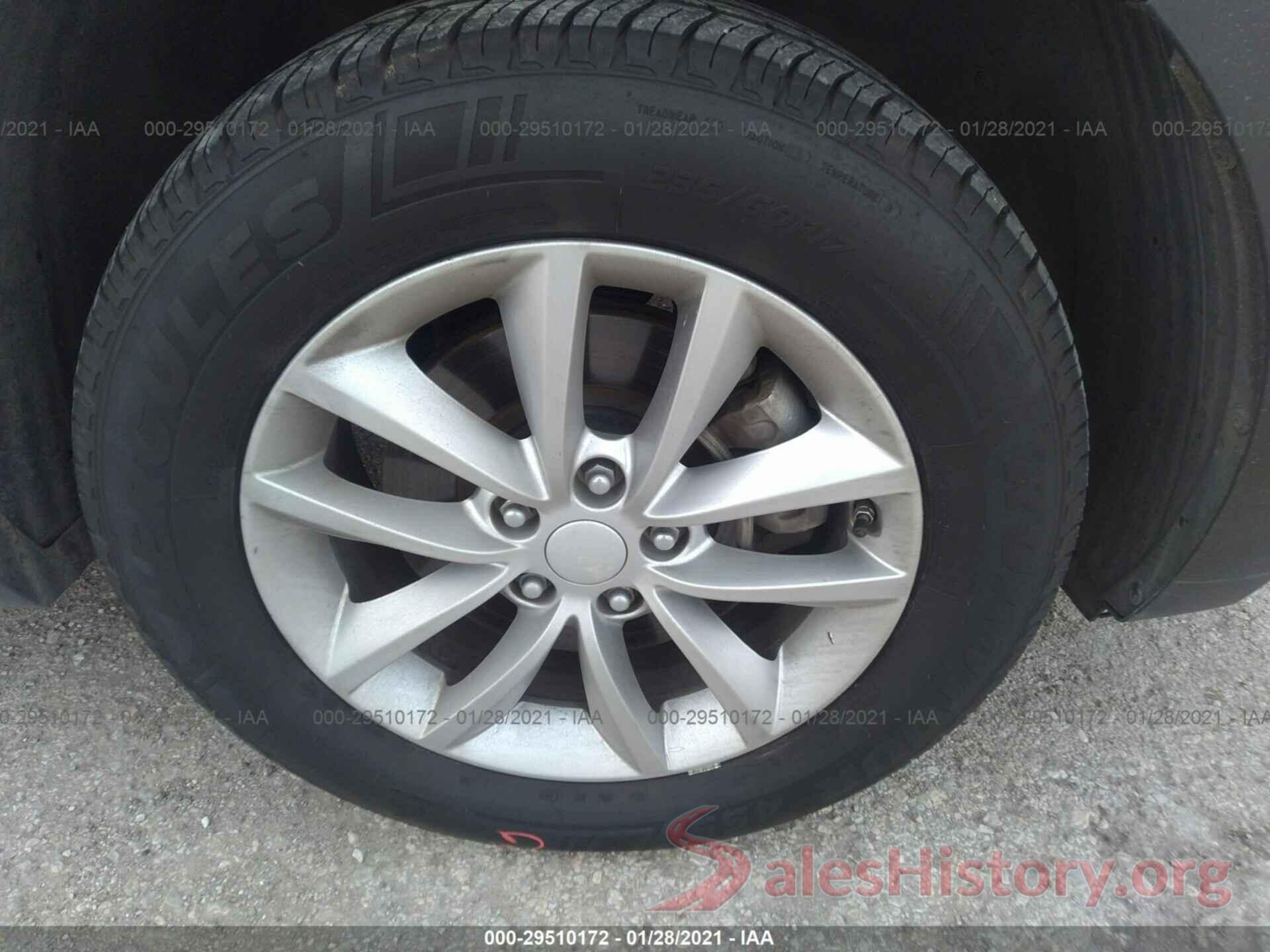 5XYPGDA36GG044891 2016 KIA SORENTO