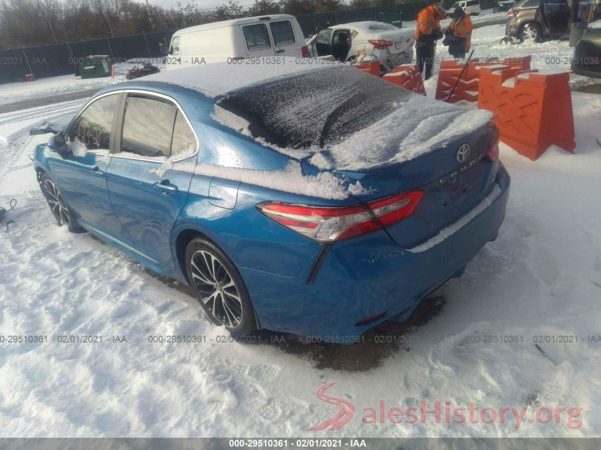 4T1B11HK7JU142854 2018 TOYOTA CAMRY