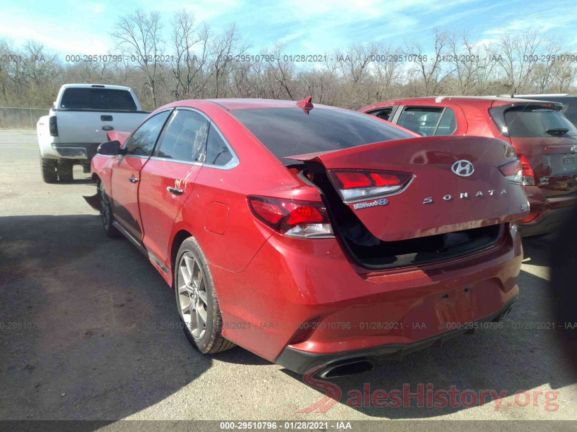 5NPE34AB7JH618960 2018 HYUNDAI SONATA