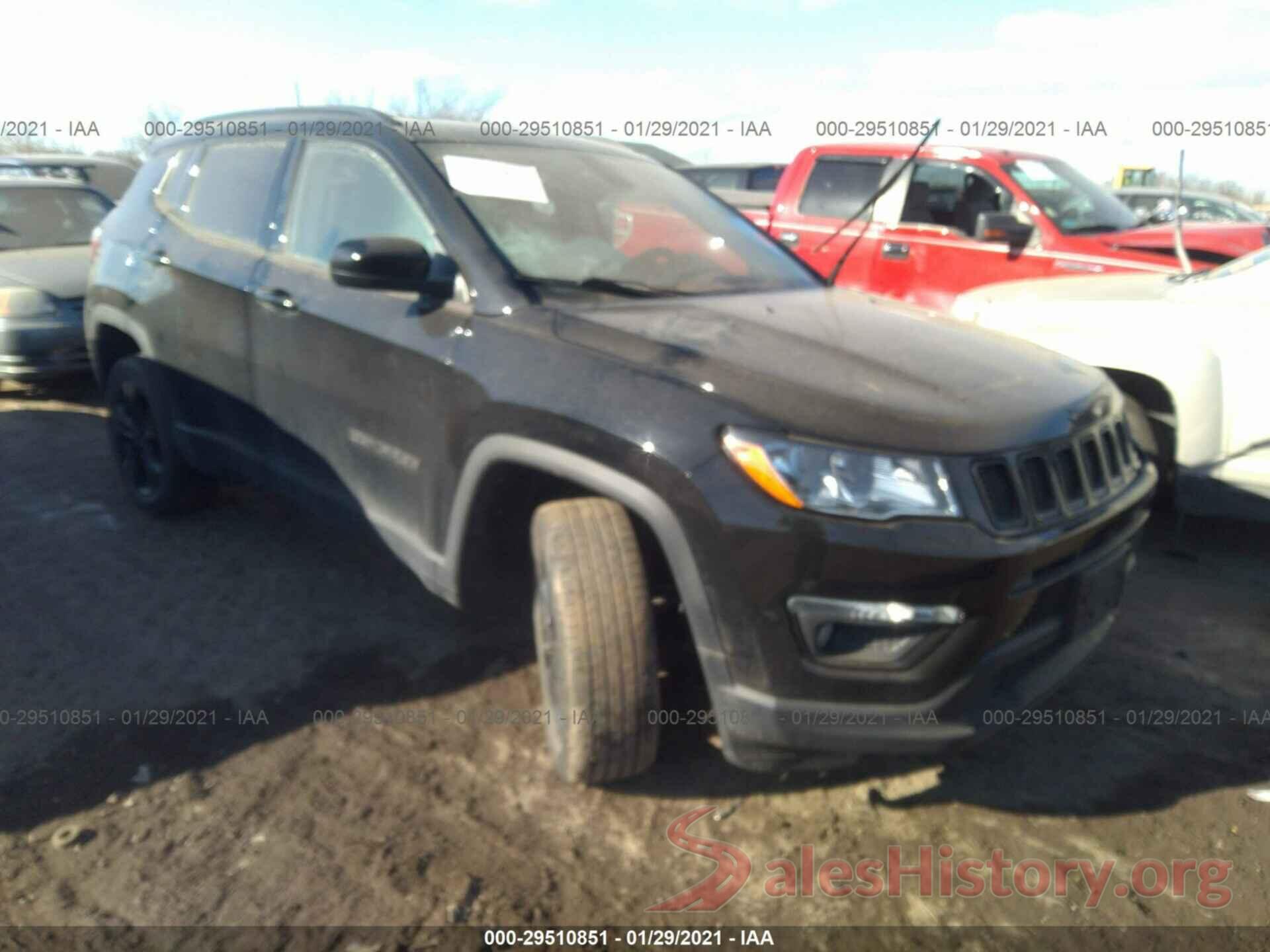 3C4NJDBB4JT320516 2018 JEEP COMPASS