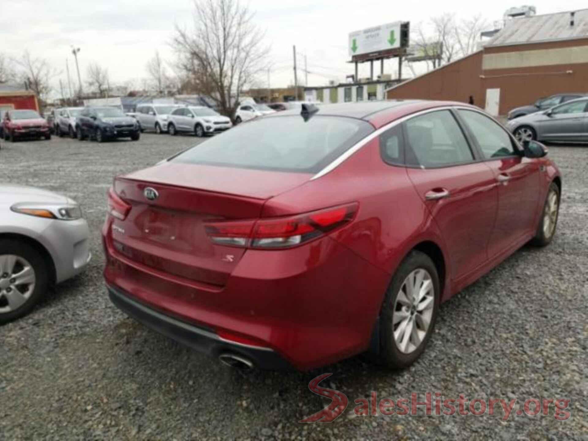 5XXGT4L32JG241352 2018 KIA OPTIMA