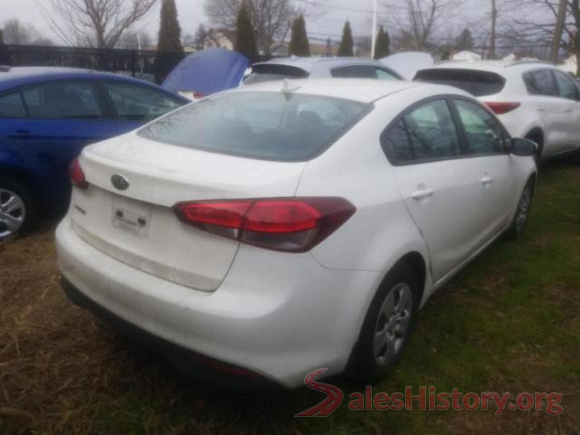 3KPFK4A75JE230911 2018 KIA FORTE