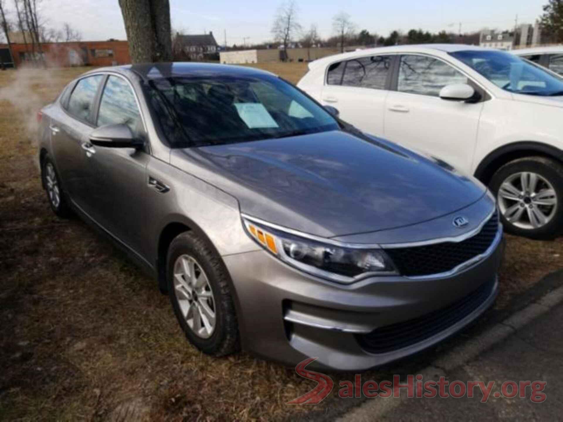 5XXGT4L30JG239647 2018 KIA OPTIMA