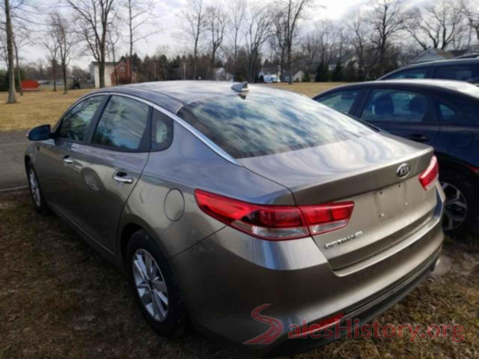 5XXGT4L30JG239647 2018 KIA OPTIMA