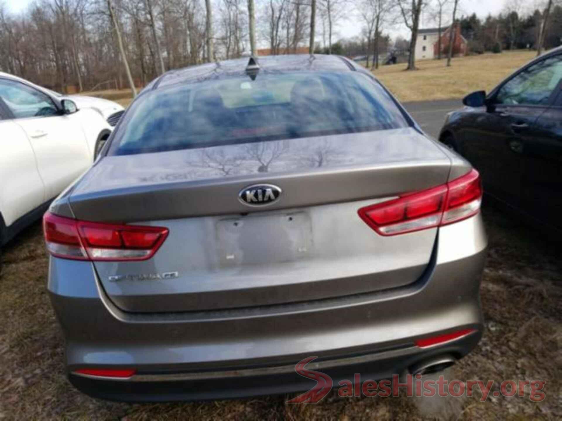 5XXGT4L30JG239647 2018 KIA OPTIMA