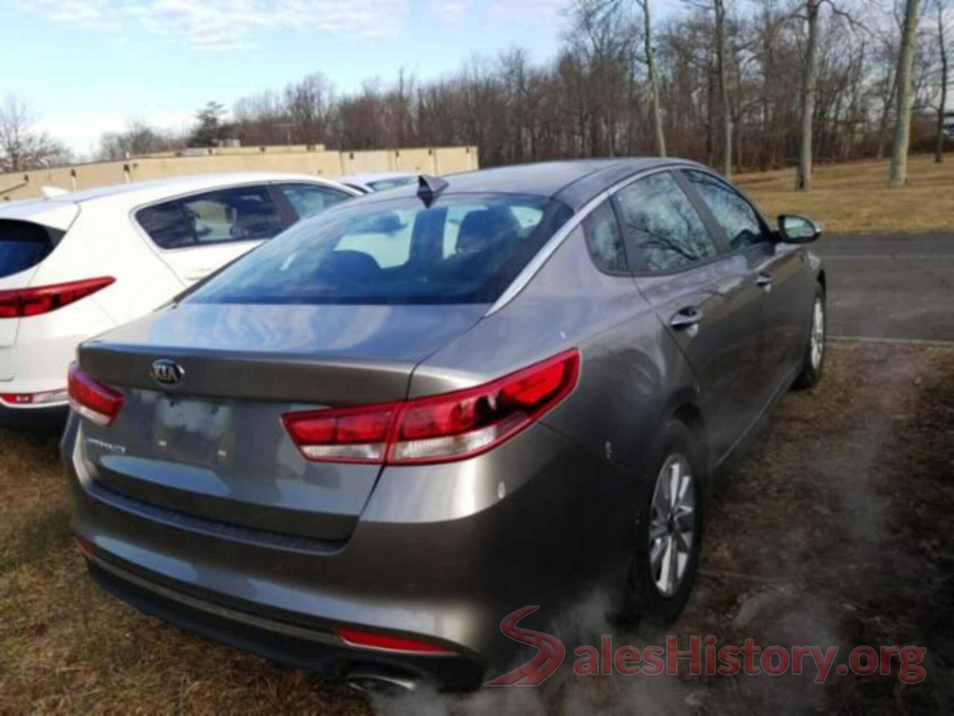 5XXGT4L30JG239647 2018 KIA OPTIMA