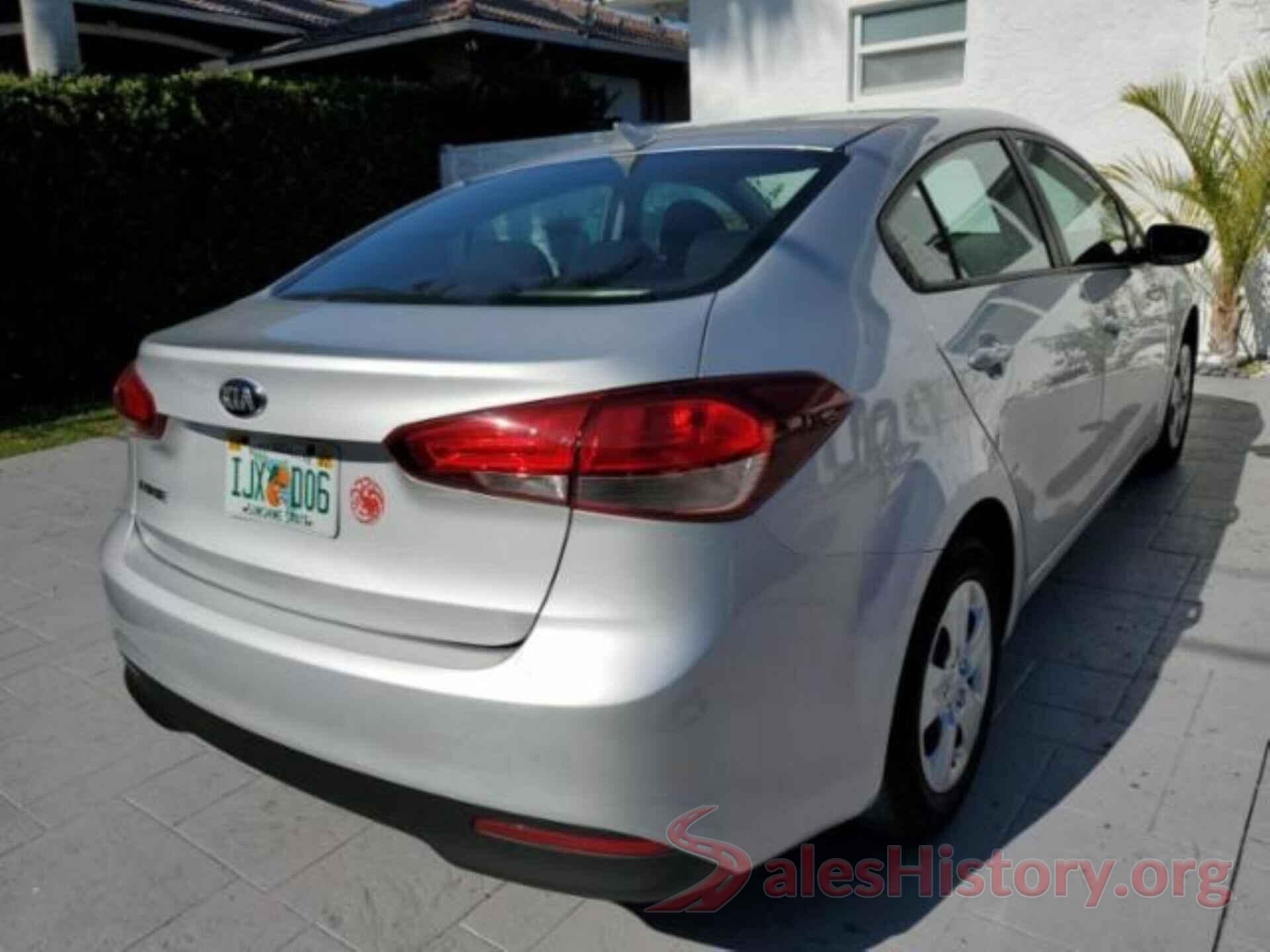 3KPFK4A74HE092949 2017 KIA FORTE