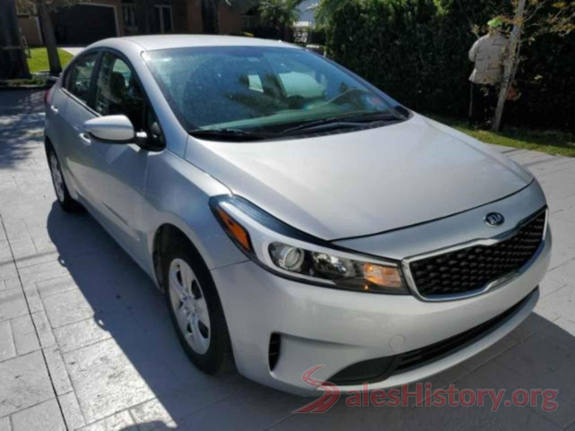 3KPFK4A74HE092949 2017 KIA FORTE