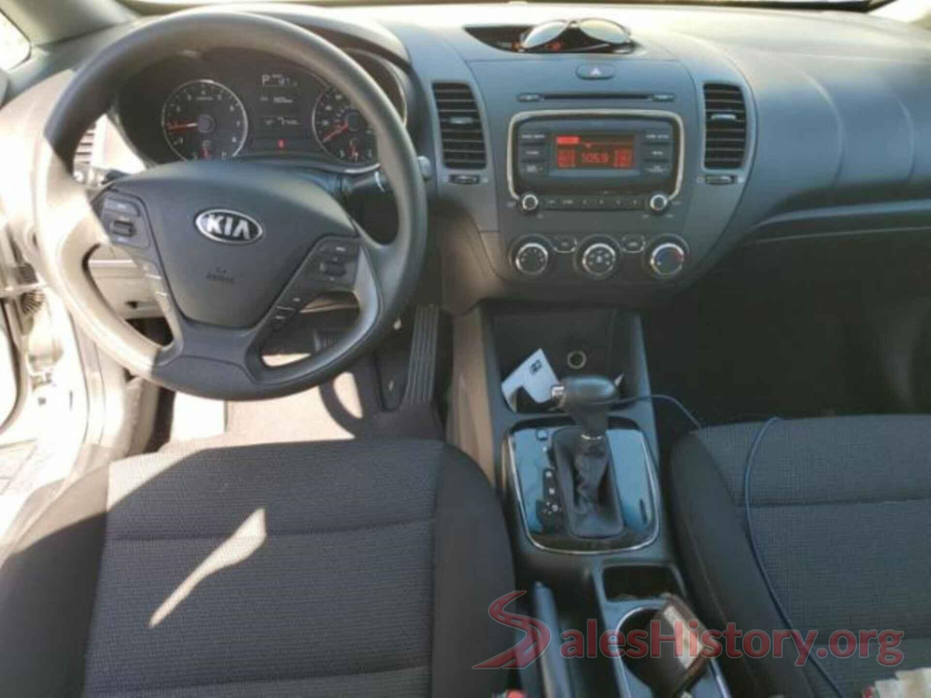 3KPFK4A74HE092949 2017 KIA FORTE