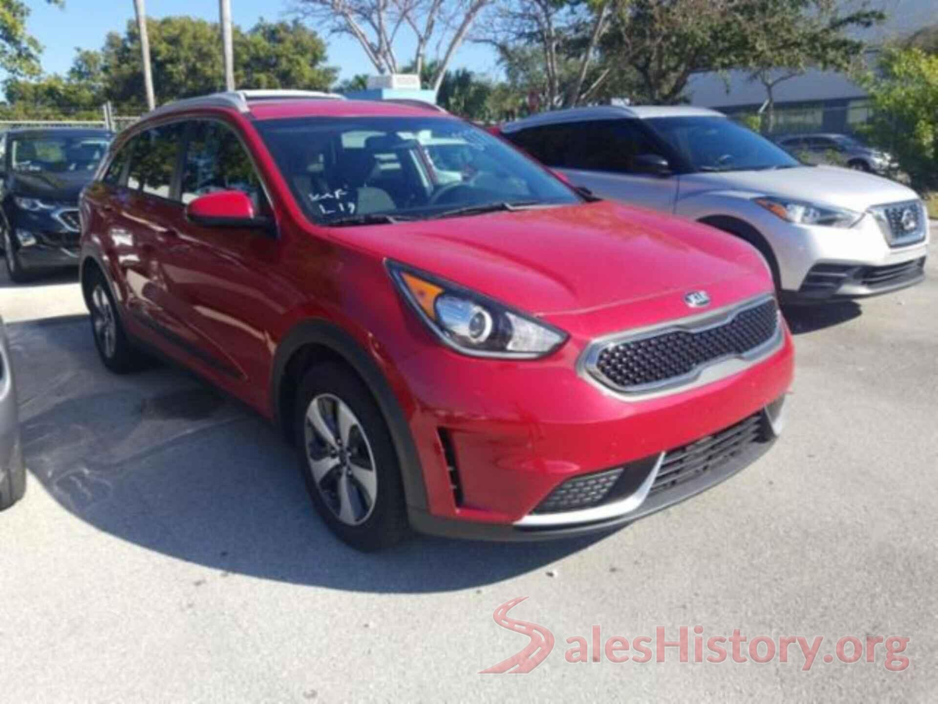 KNDCB3LC2H5038777 2017 KIA NIRO