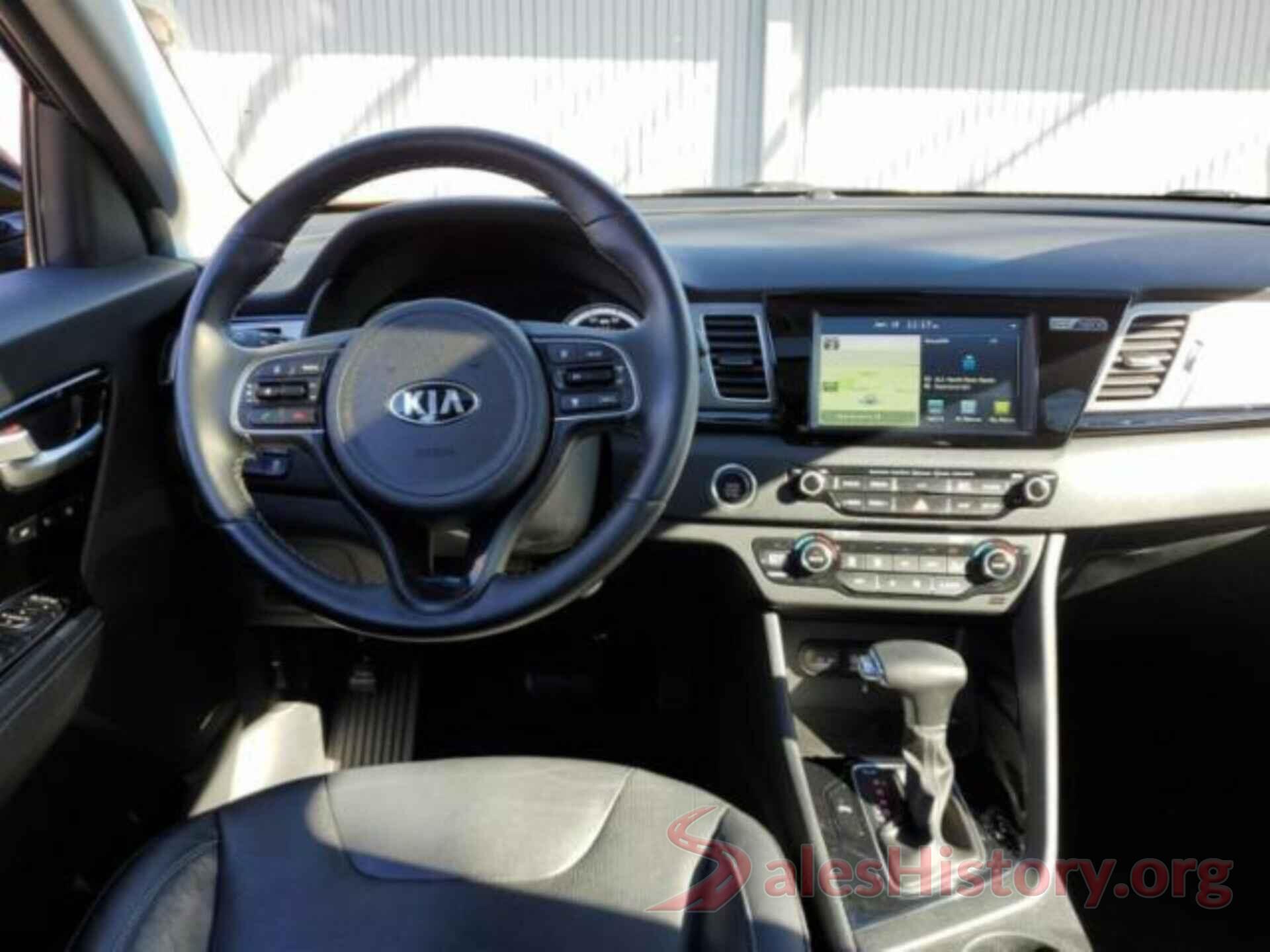 KNDCE3LC4J5128316 2018 KIA NIRO