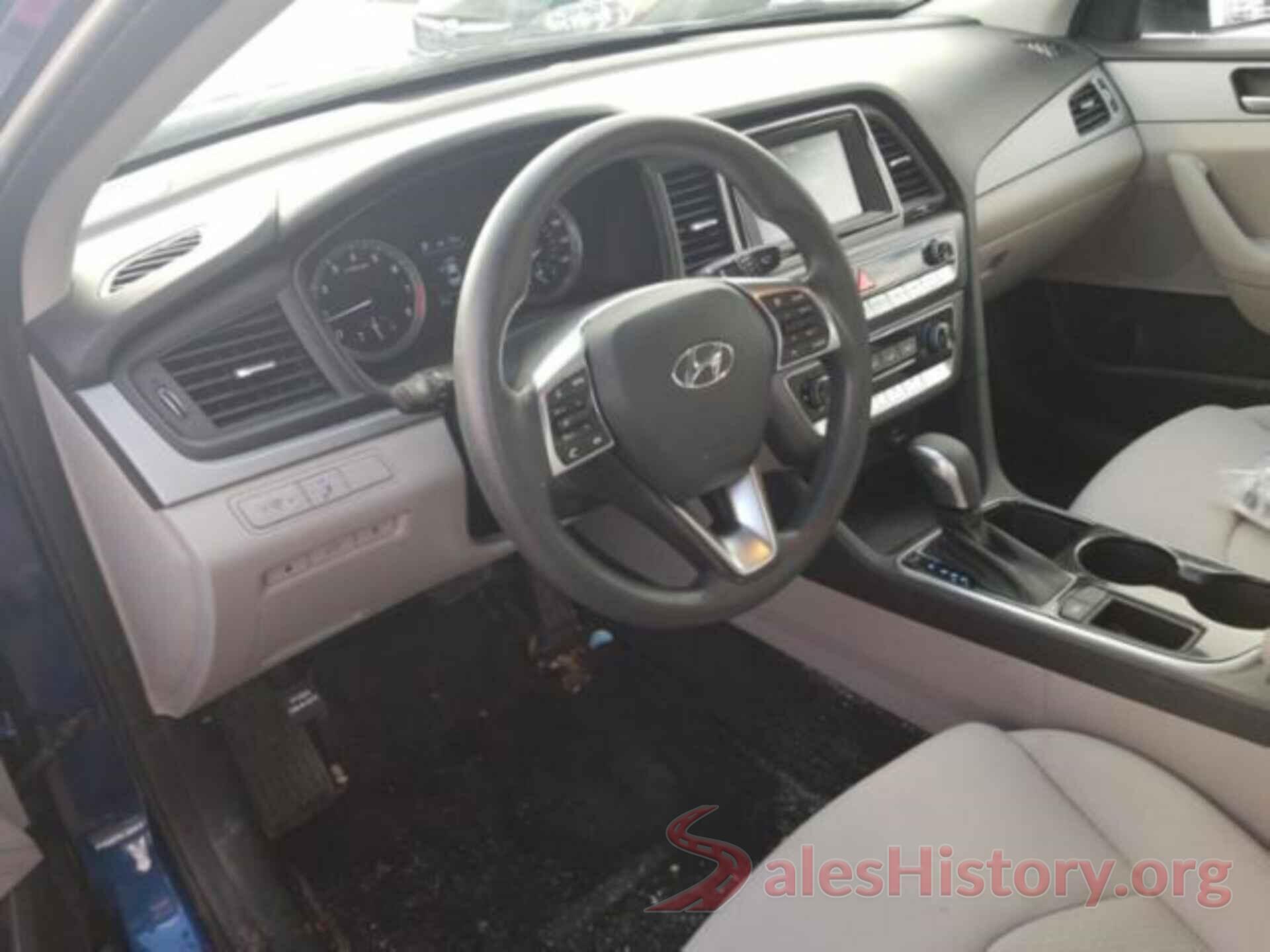 5NPE24AF8JH695472 2018 HYUNDAI SONATA