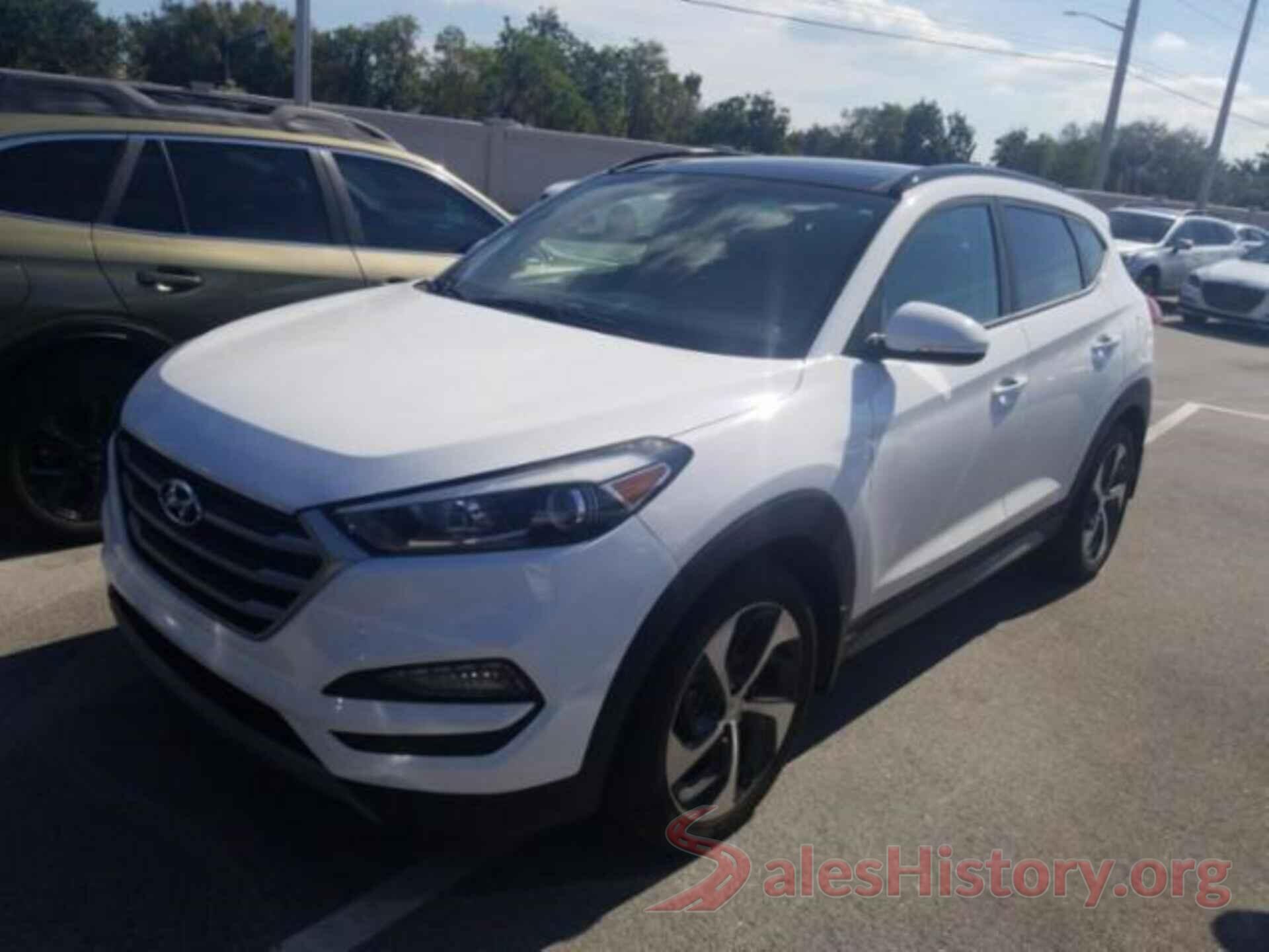 KM8J33A27HU559946 2017 HYUNDAI TUCSON