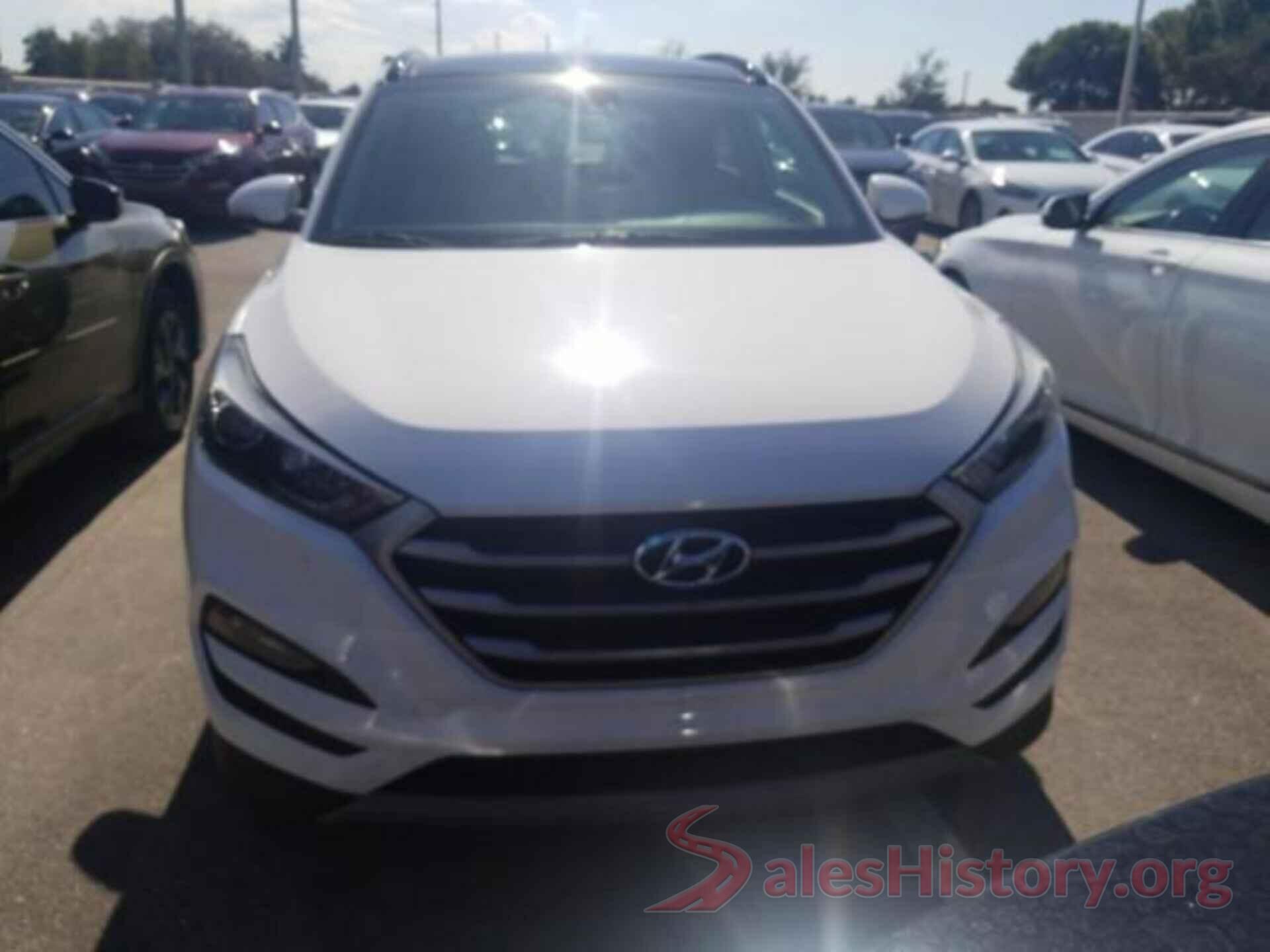 KM8J33A27HU559946 2017 HYUNDAI TUCSON