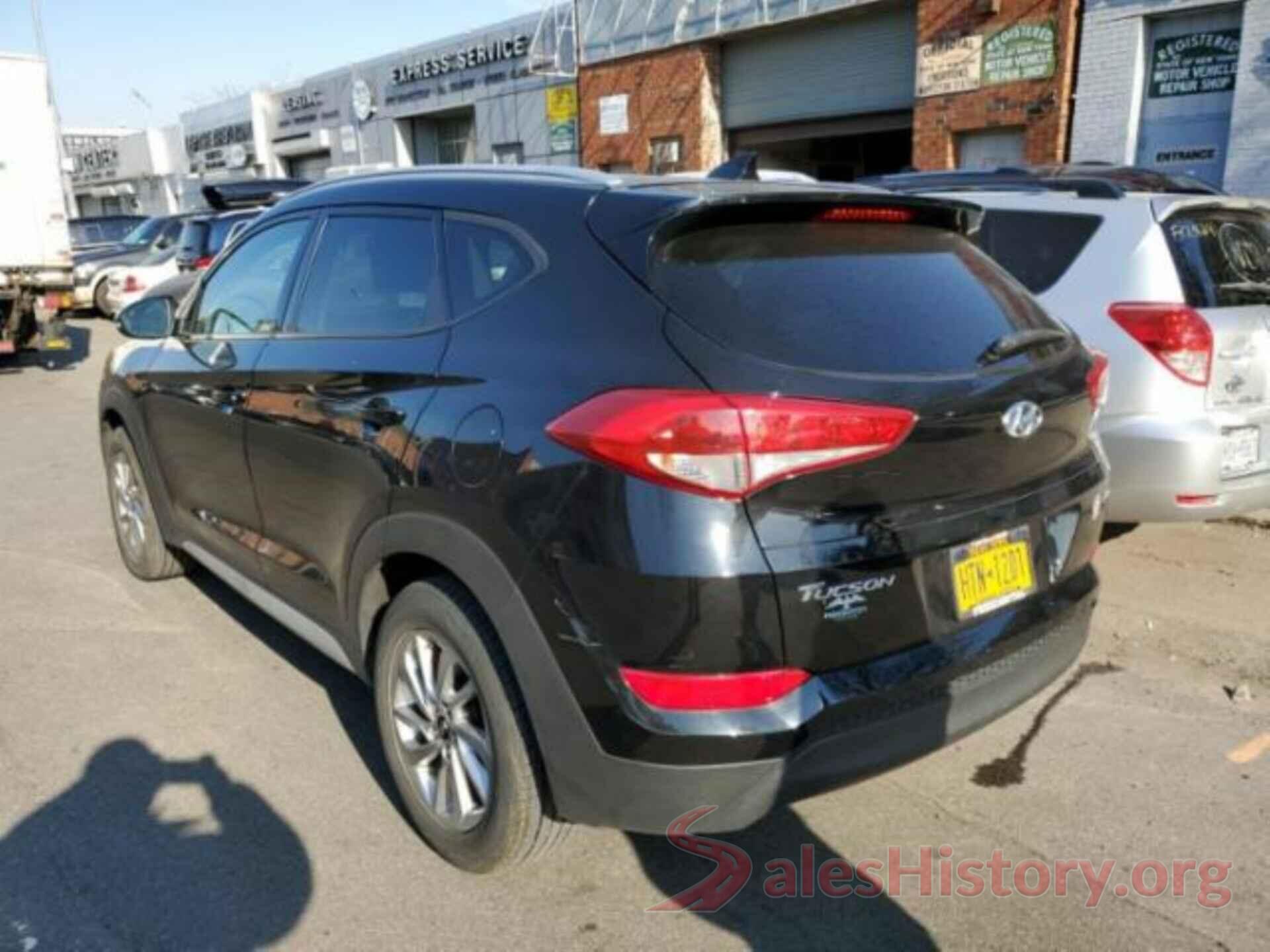 KM8J3CA46HU471245 2017 HYUNDAI TUCSON