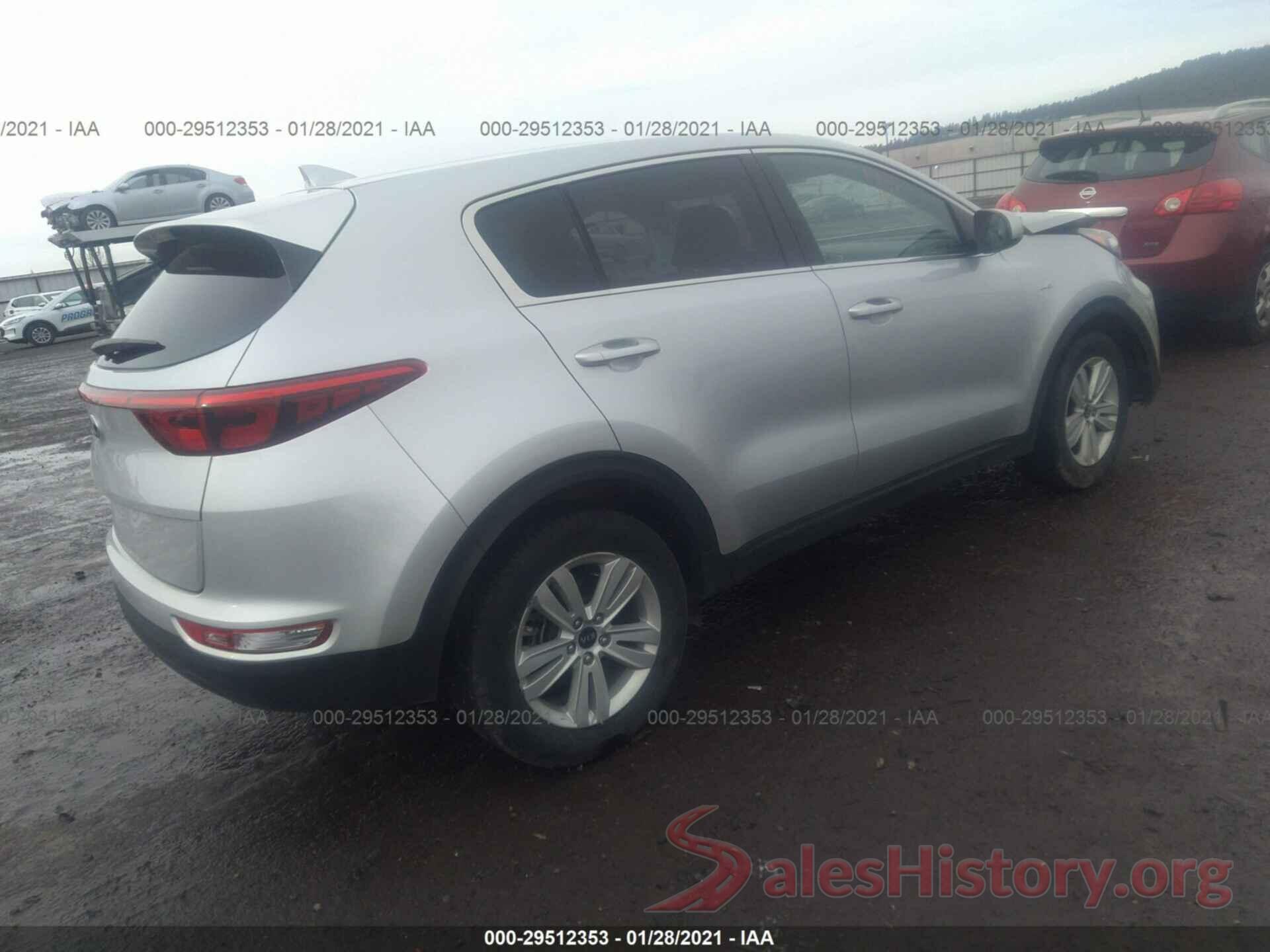 KNDPMCAC7J7437015 2018 KIA SPORTAGE