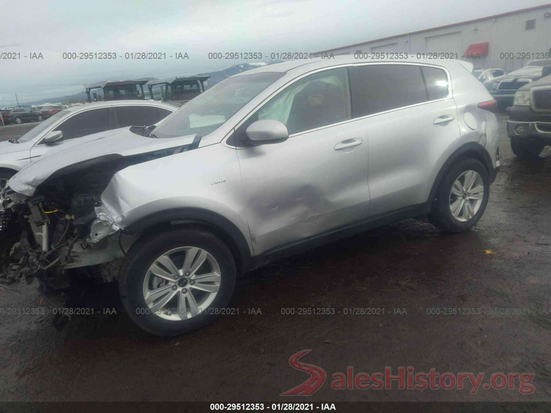 KNDPMCAC7J7437015 2018 KIA SPORTAGE