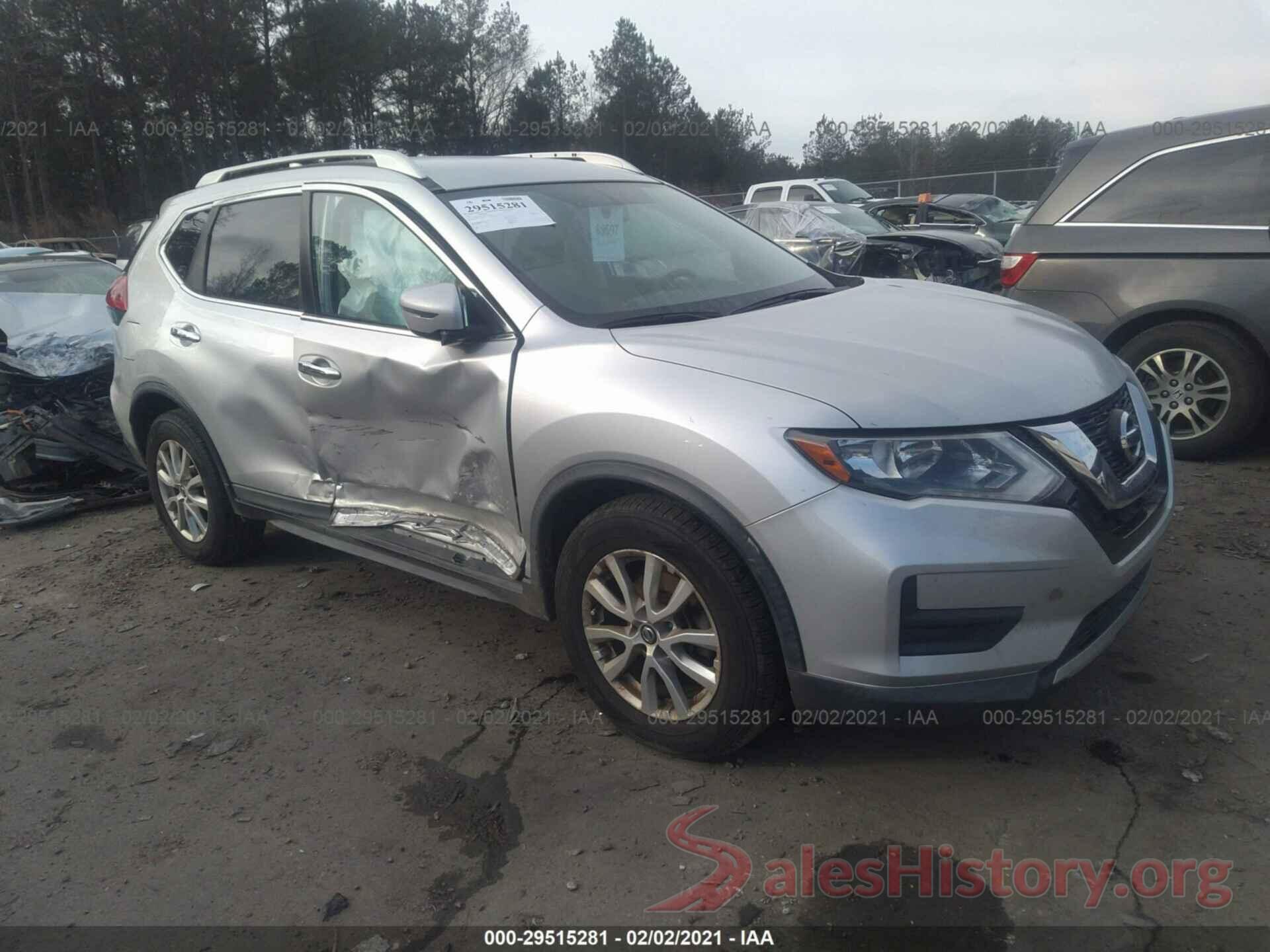 KNMAT2MT2HP500952 2017 NISSAN ROGUE