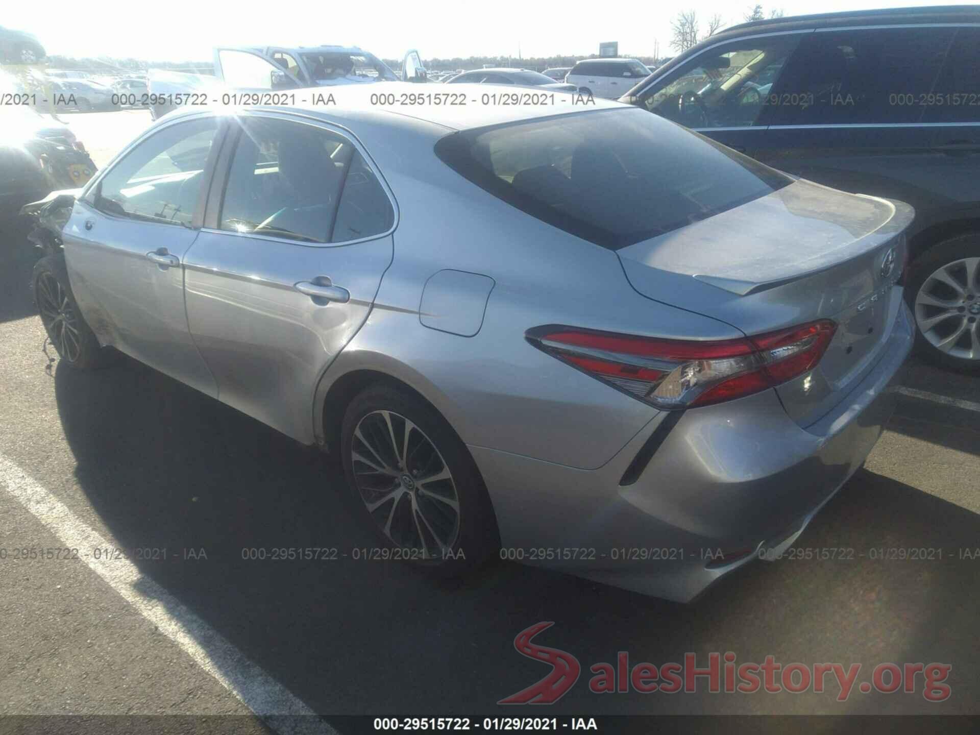 JTNB11HK1J3015068 2018 TOYOTA CAMRY