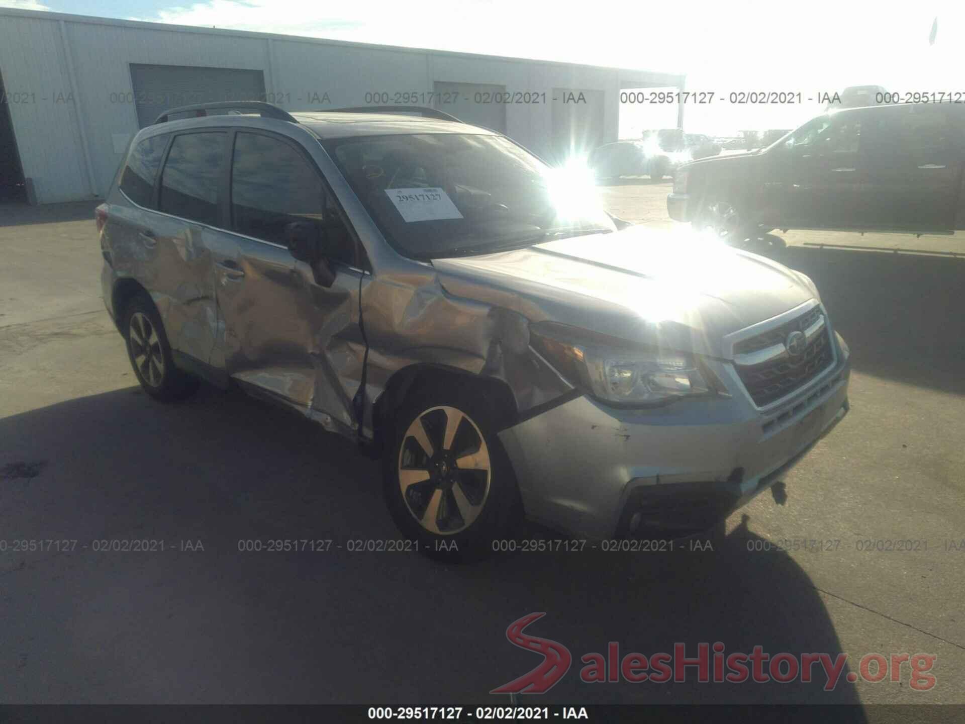 JF2SJAJC9JH450061 2018 SUBARU FORESTER