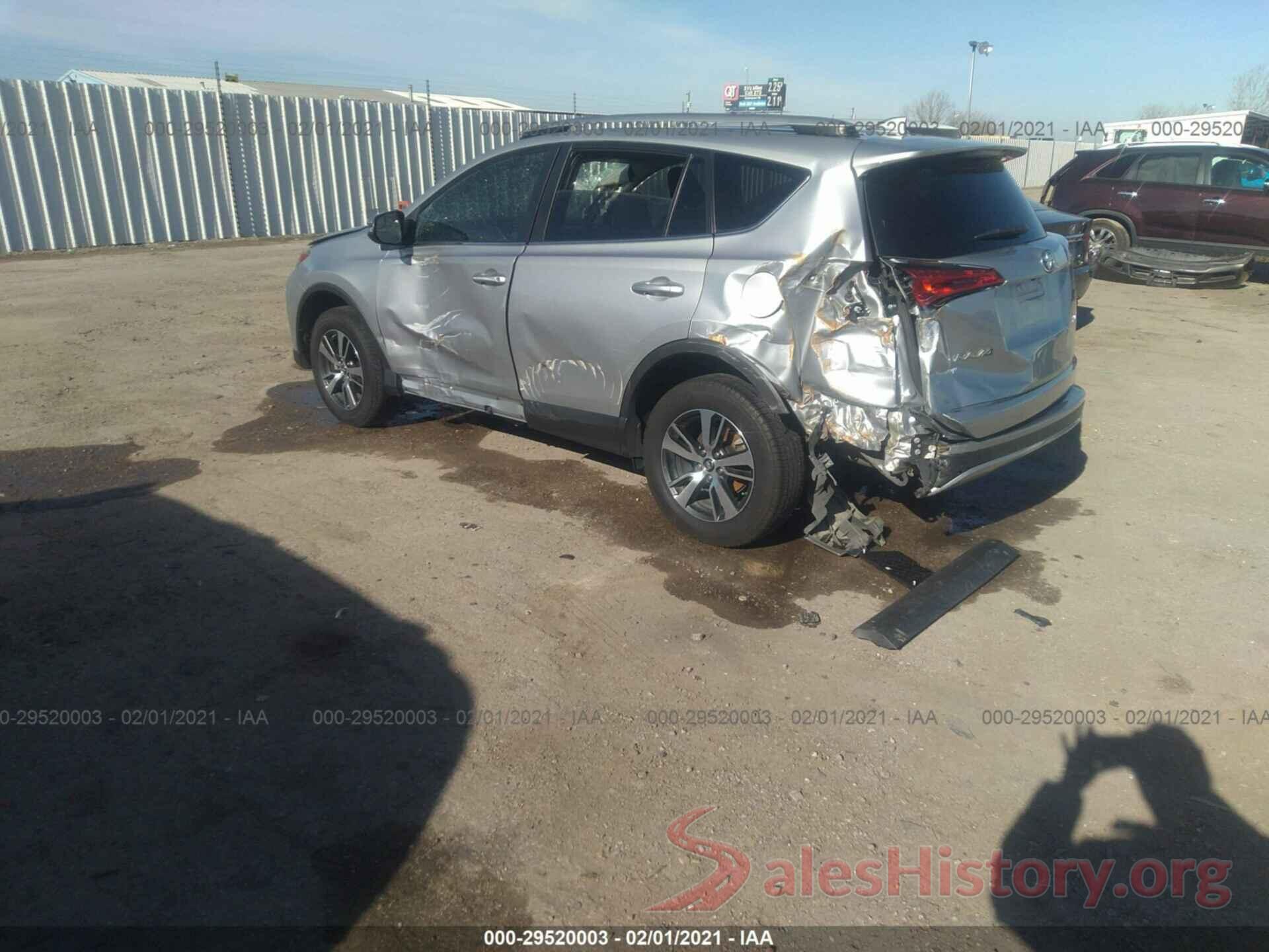 2T3WFREVXHW313663 2017 TOYOTA RAV4