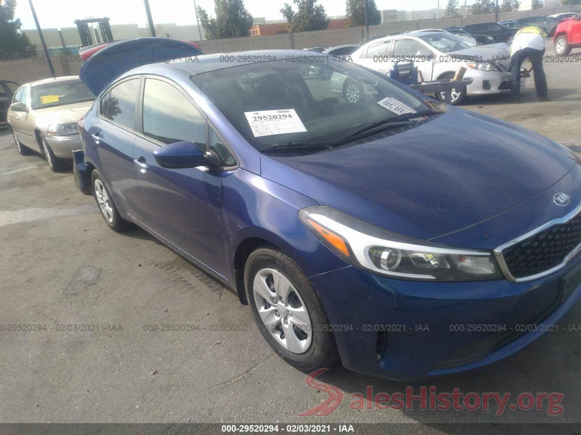 3KPFK4A76JE183288 2018 KIA FORTE