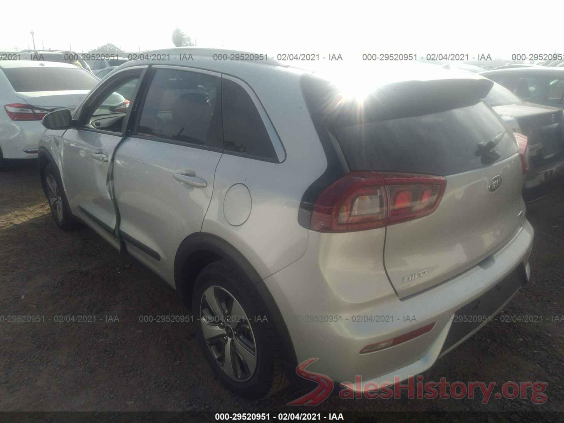 KNDCB3LC0K5295072 2019 KIA NIRO