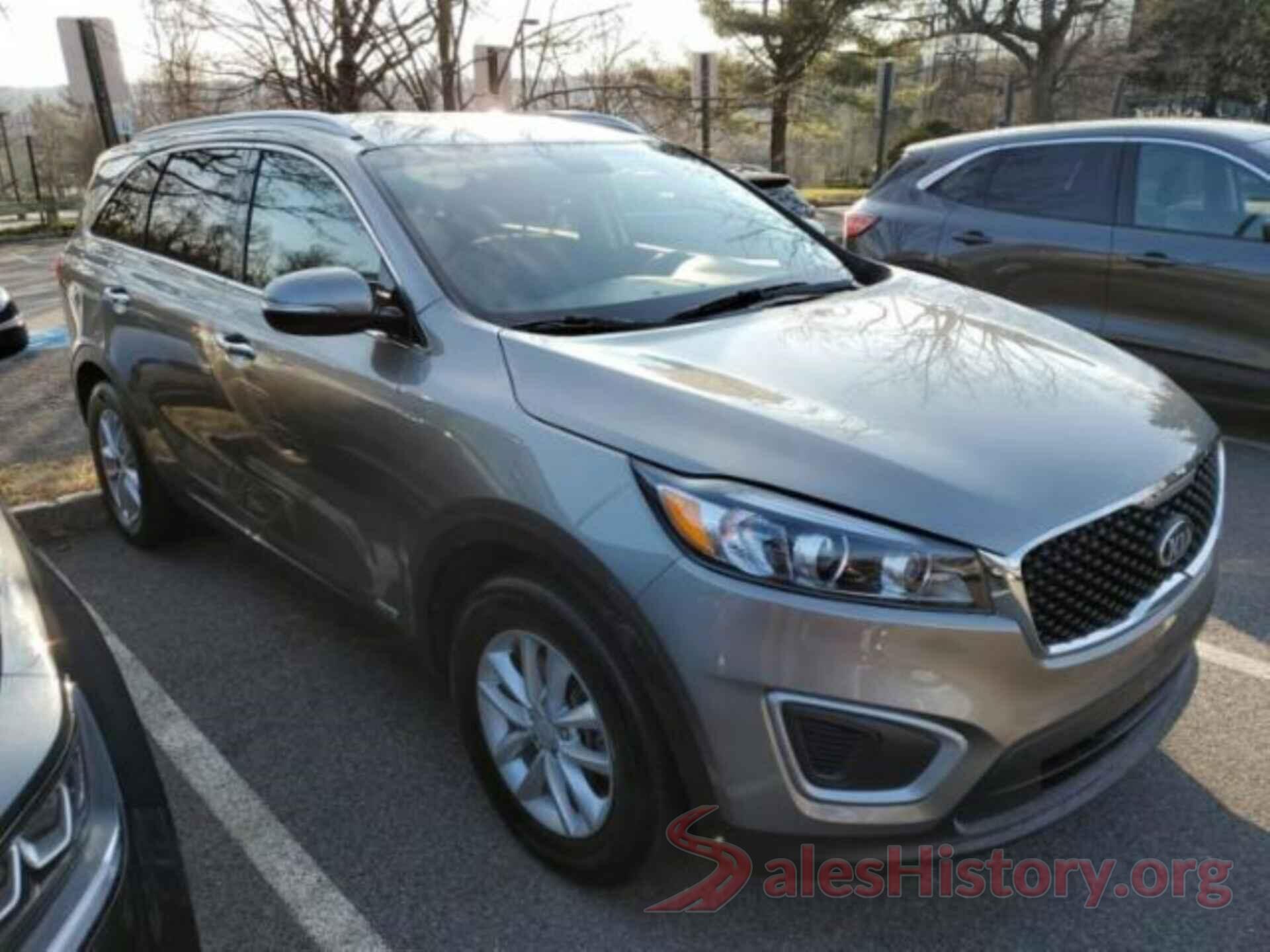 5XYPGDA39JG425240 2018 KIA SORENTO