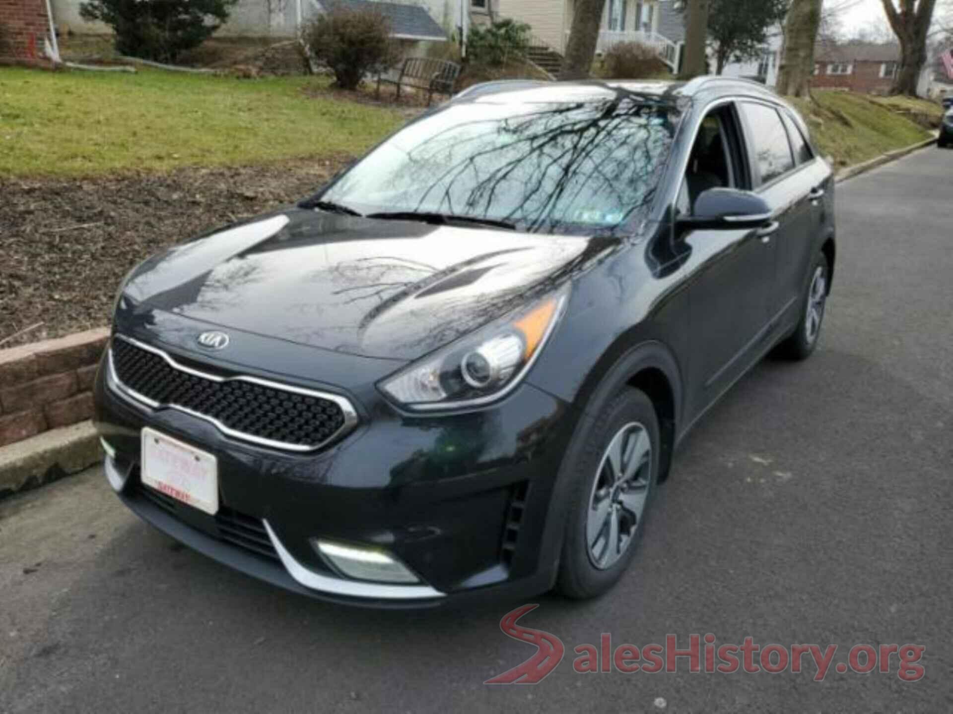 KNDCE3LC0J5120309 2018 KIA NIRO