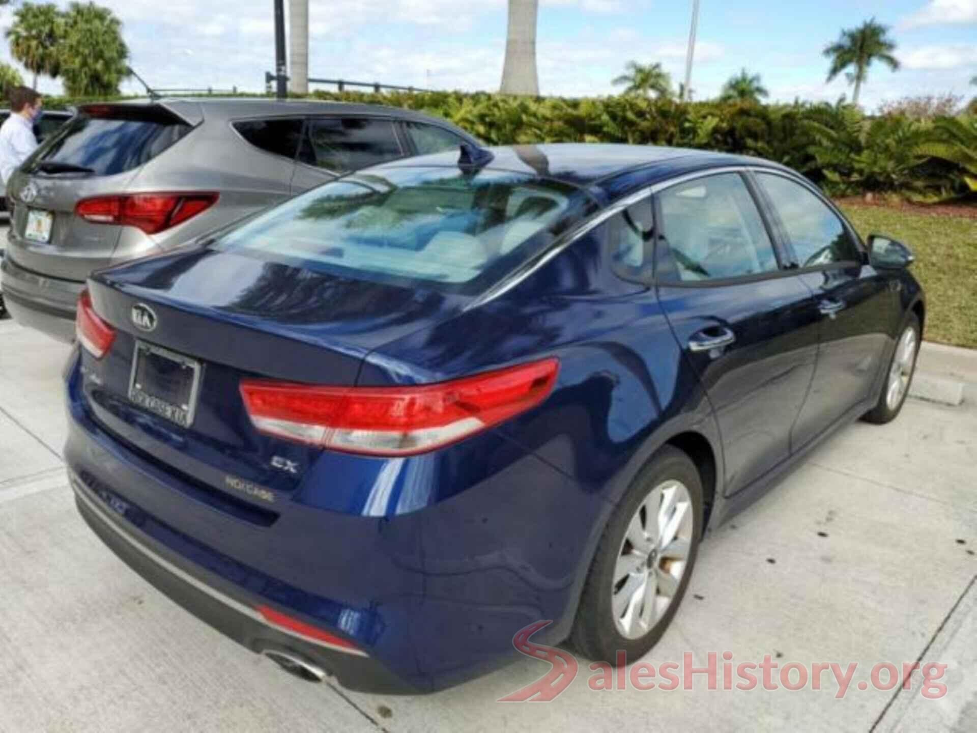 5XXGU4L37JG197538 2018 KIA OPTIMA