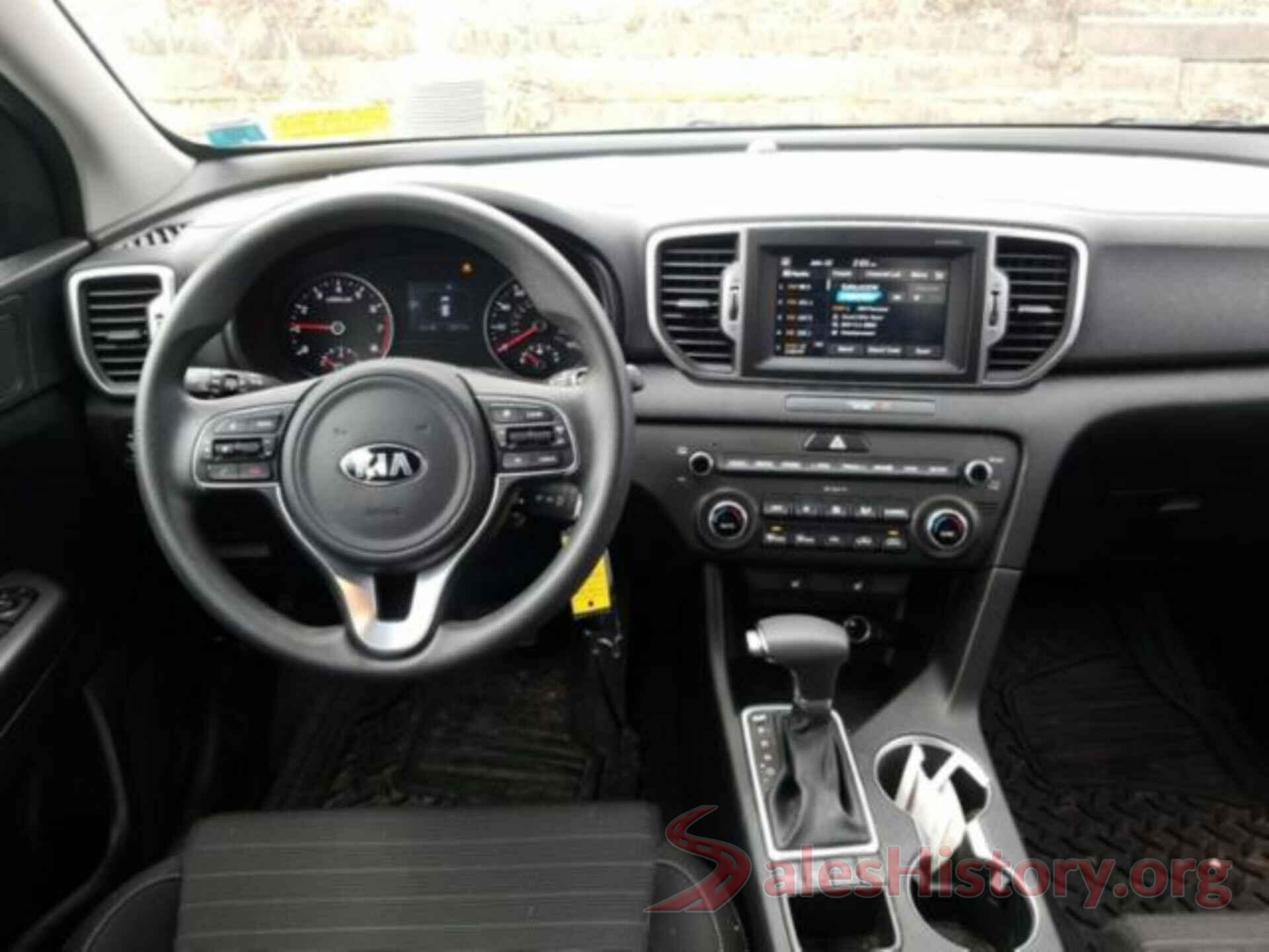 KNDPMCAC4J7405753 2018 KIA SPORTAGE