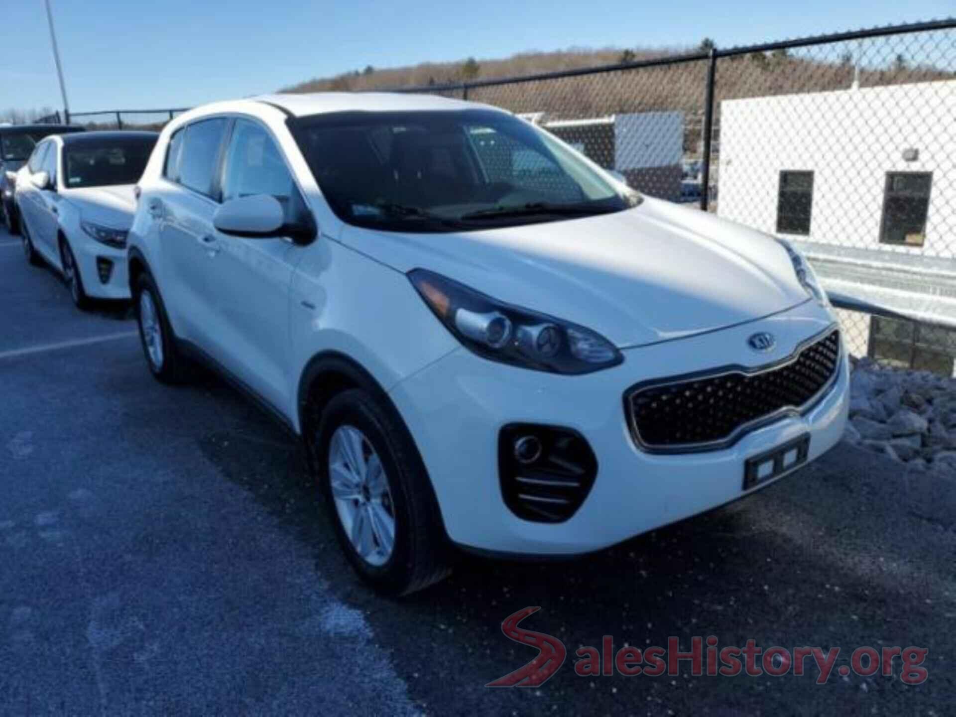 KNDPMCAC6J7394089 2018 KIA SPORTAGE