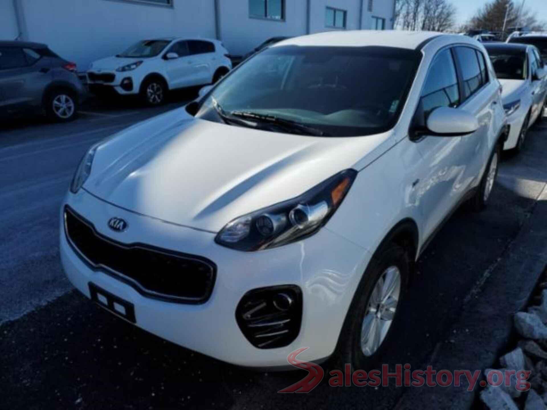 KNDPMCAC6J7394089 2018 KIA SPORTAGE