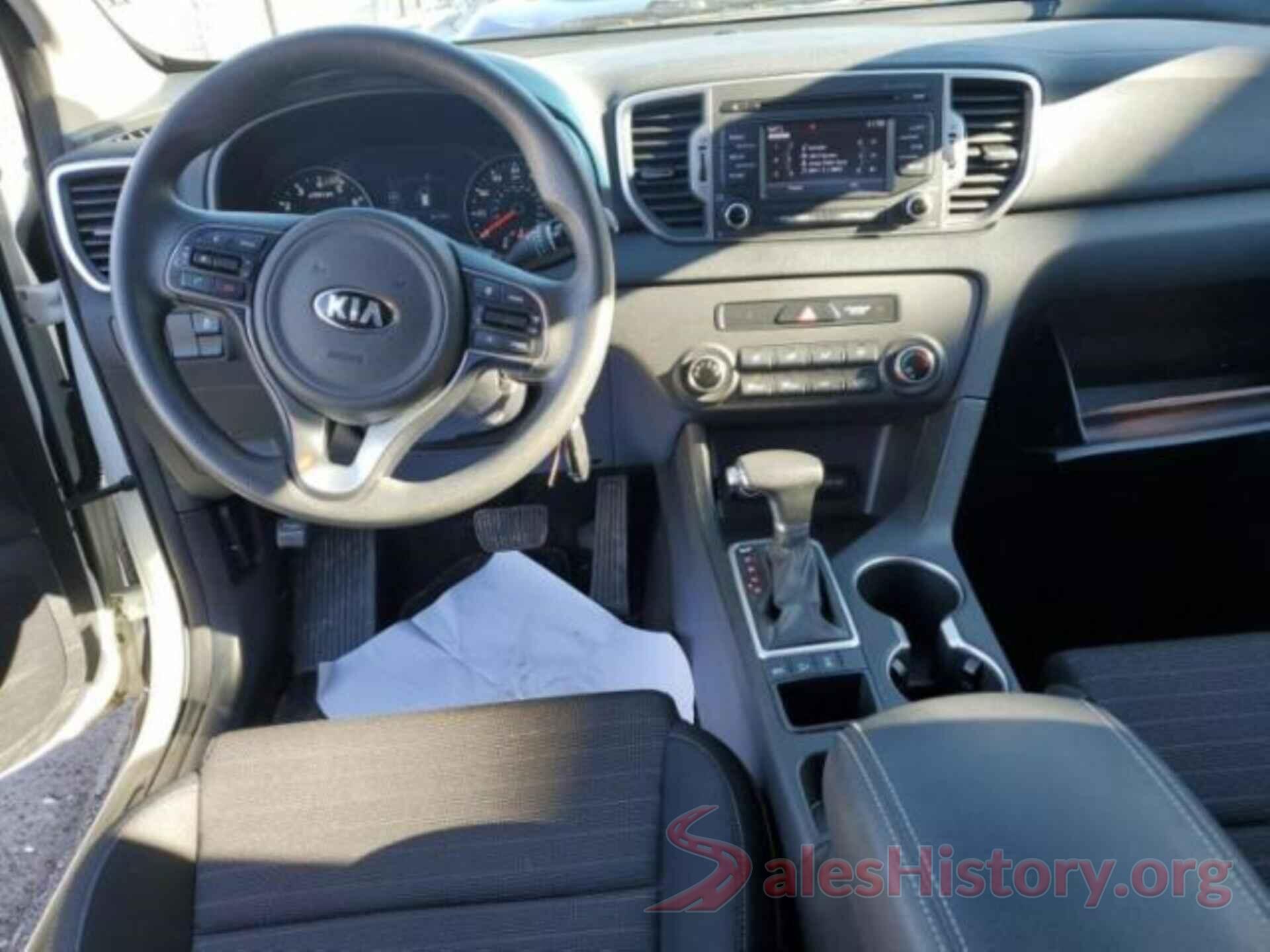 KNDPMCAC6J7394089 2018 KIA SPORTAGE