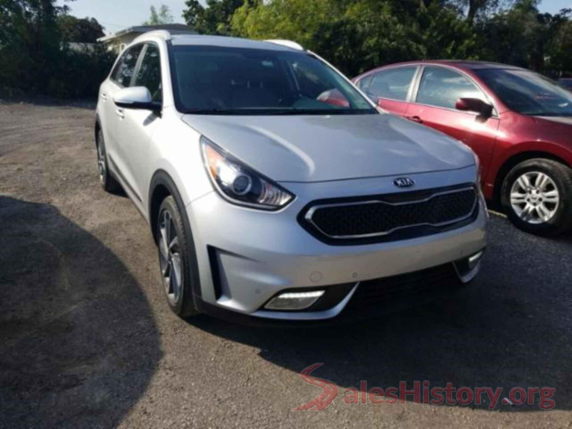 KNDCE3LCXH5081447 2017 KIA NIRO