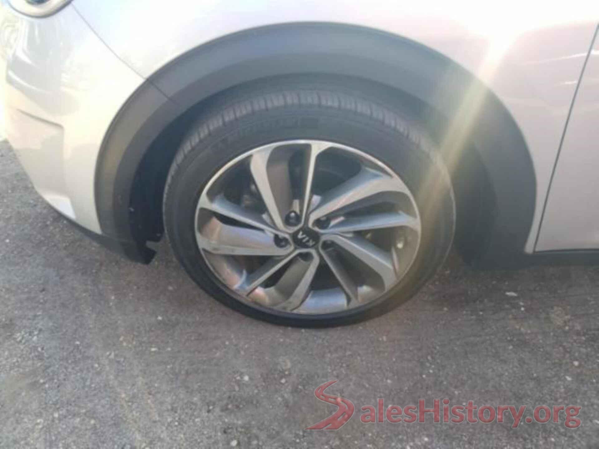 KNDCE3LCXH5081447 2017 KIA NIRO