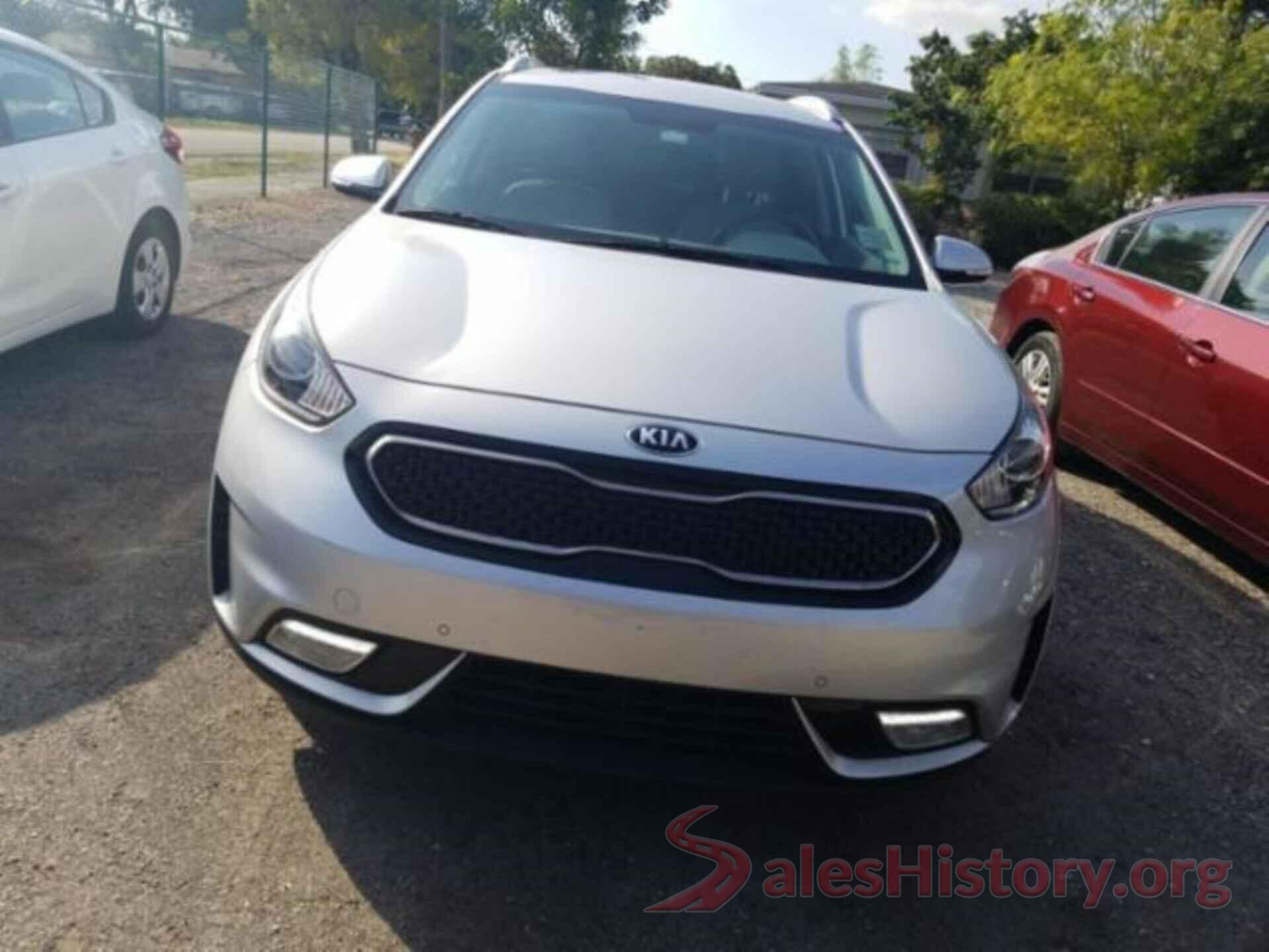 KNDCE3LCXH5081447 2017 KIA NIRO