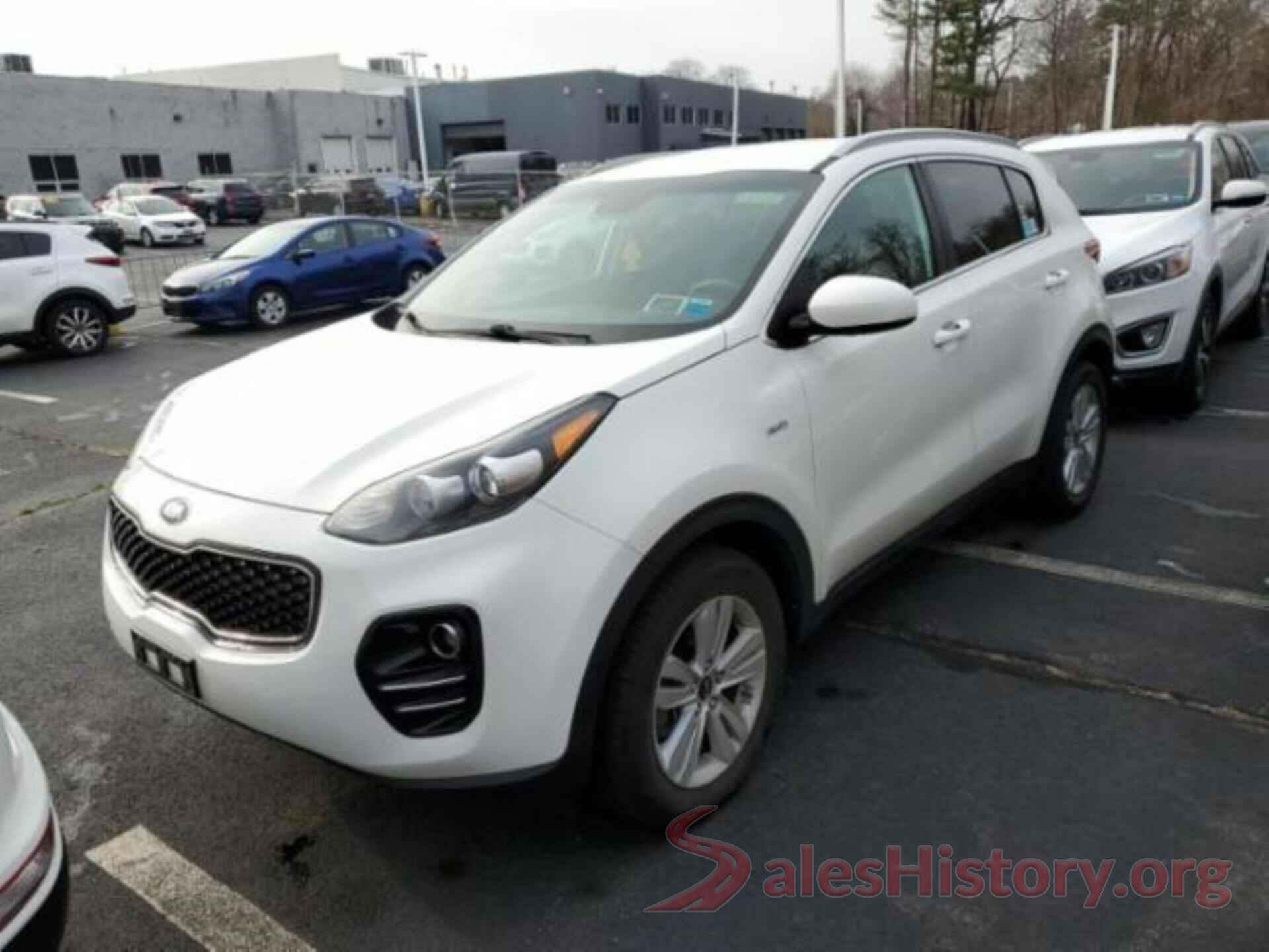 KNDPMCAC7J7446734 2018 KIA SPORTAGE