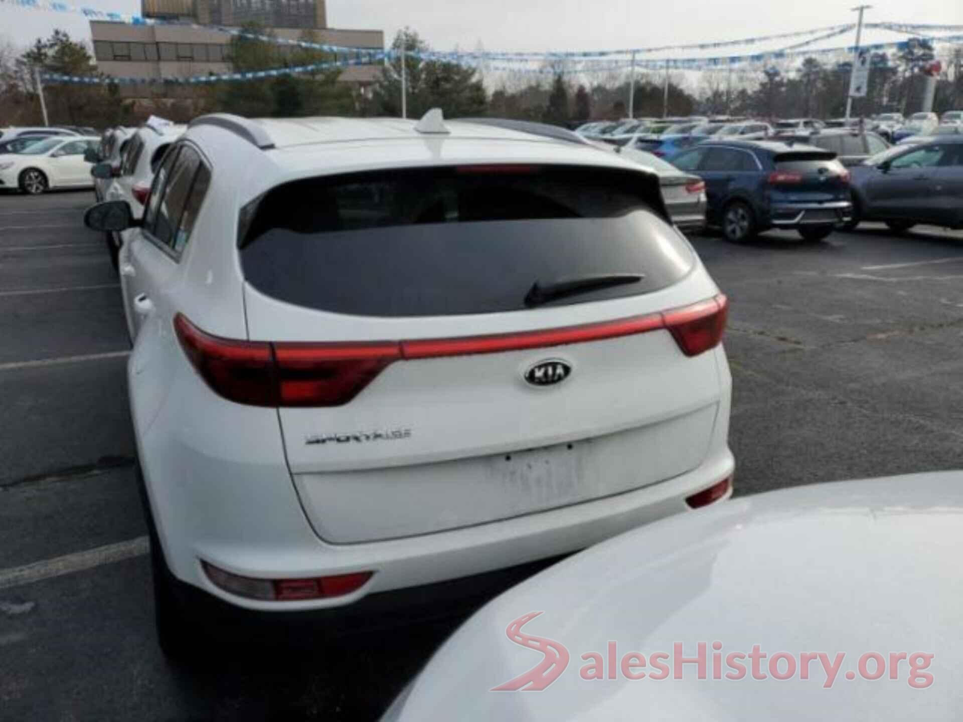 KNDPMCAC7J7446734 2018 KIA SPORTAGE