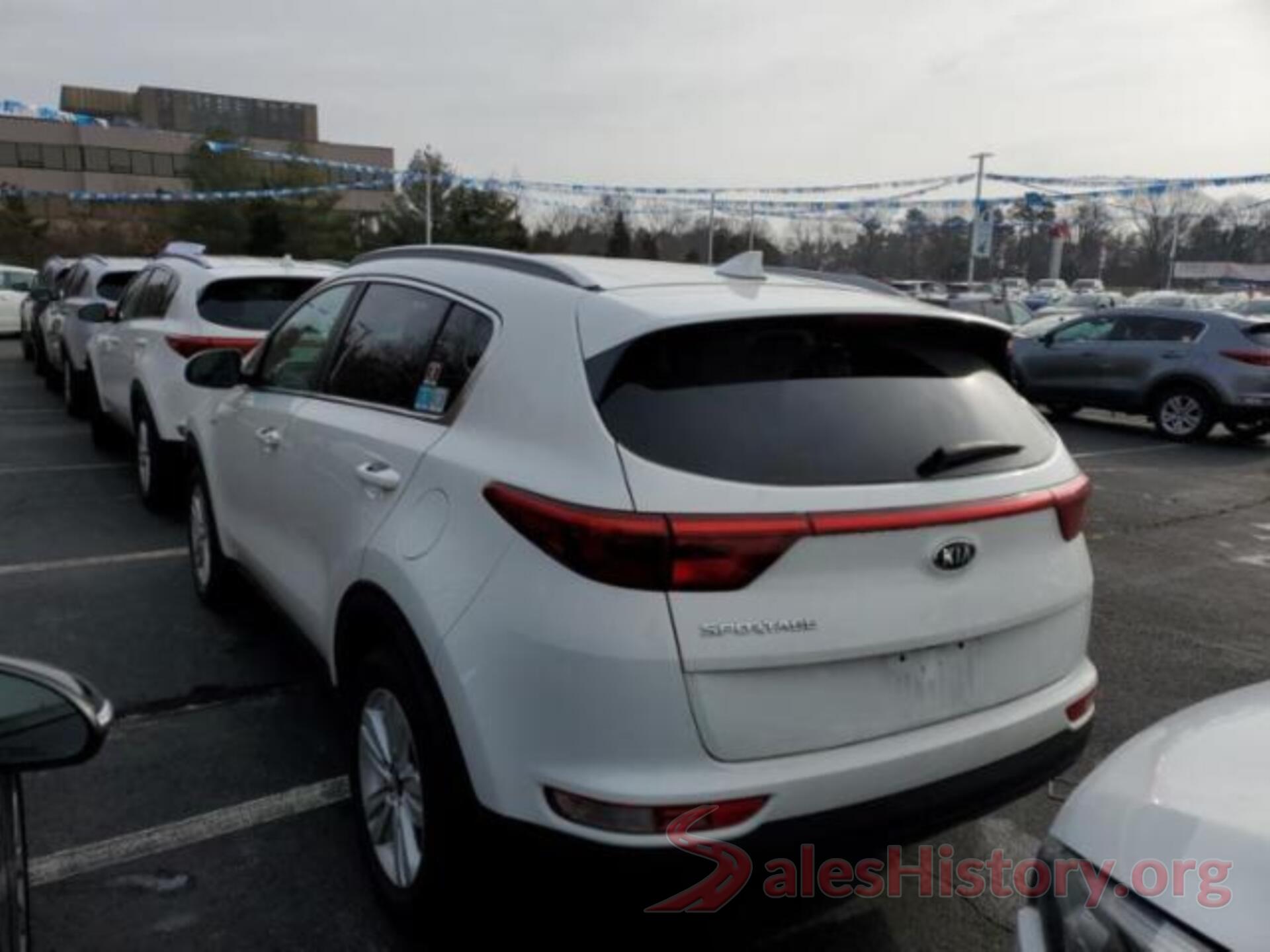 KNDPMCAC7J7446734 2018 KIA SPORTAGE