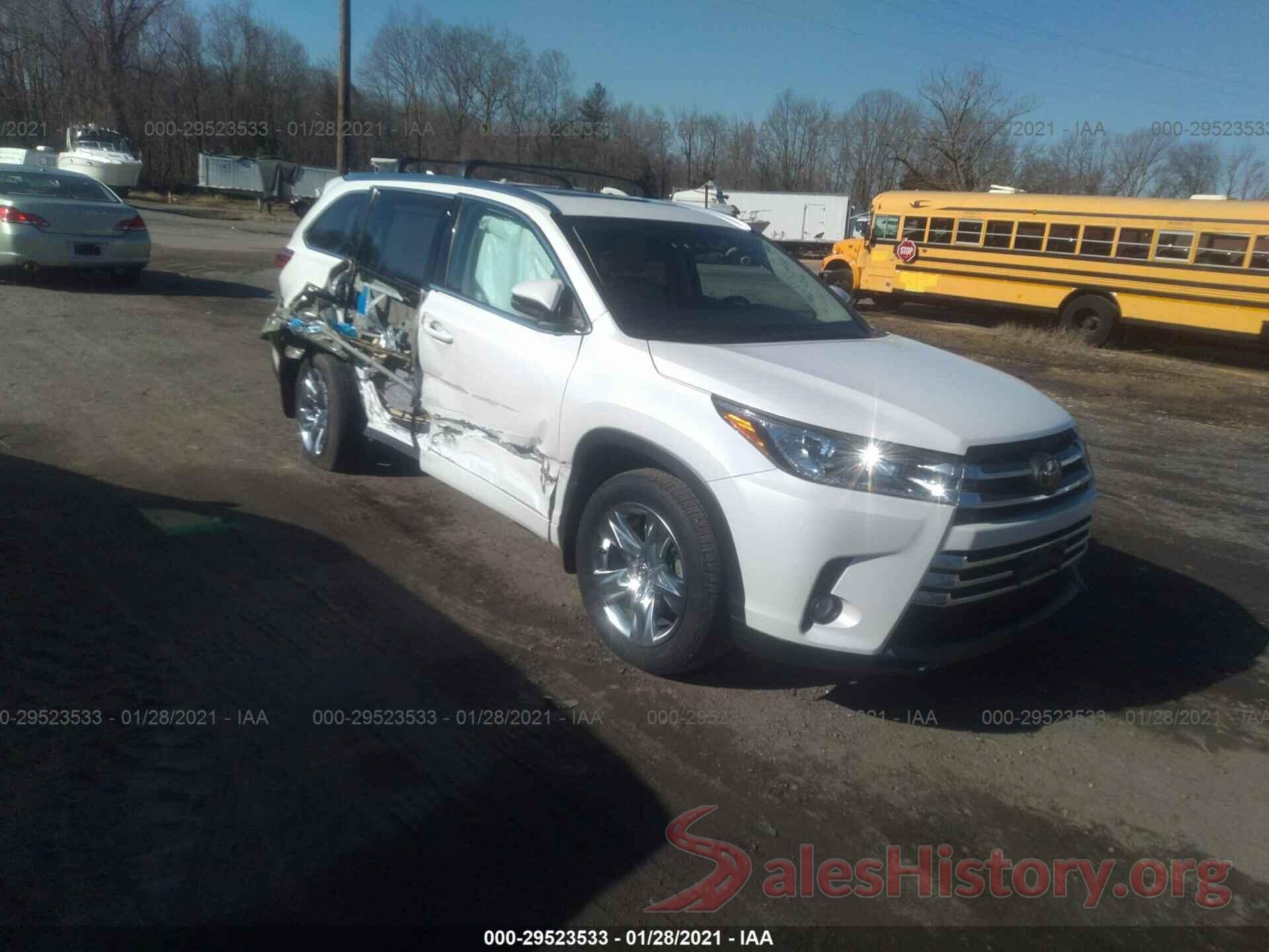 5TDDZRFH1JS854339 2018 TOYOTA HIGHLANDER