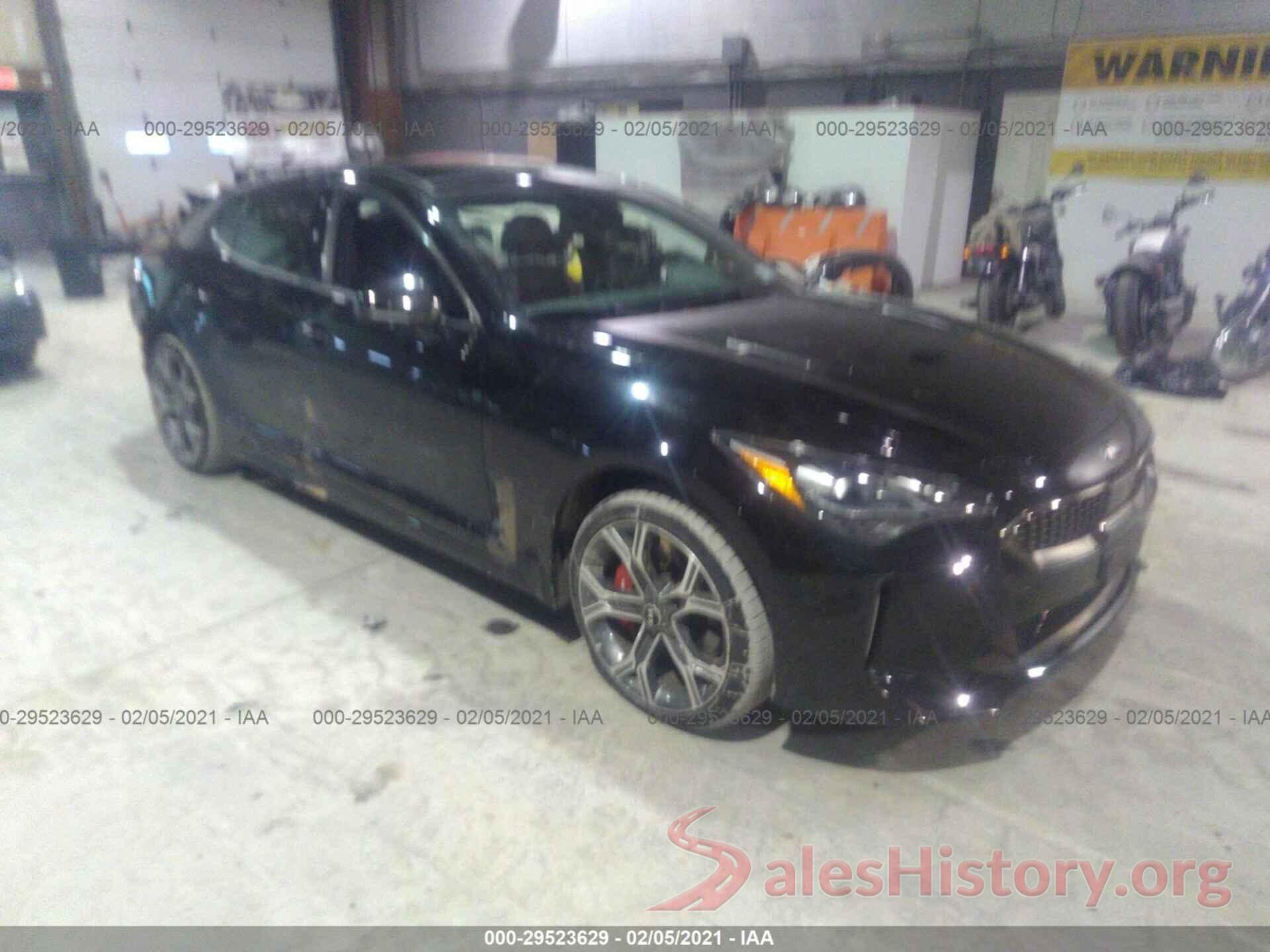 KNAE55LC2K6056562 2019 KIA STINGER