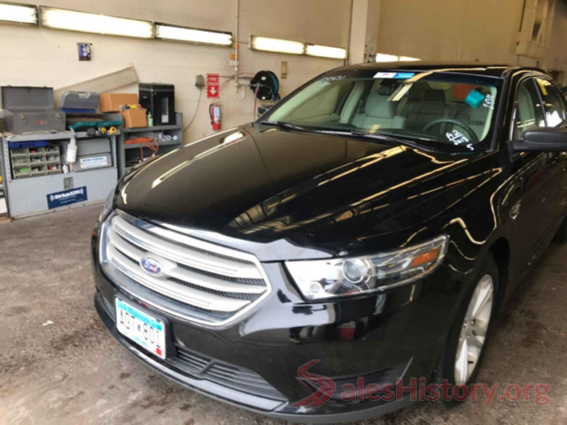 1FAHP2D88JG110139 2018 FORD TAURUS