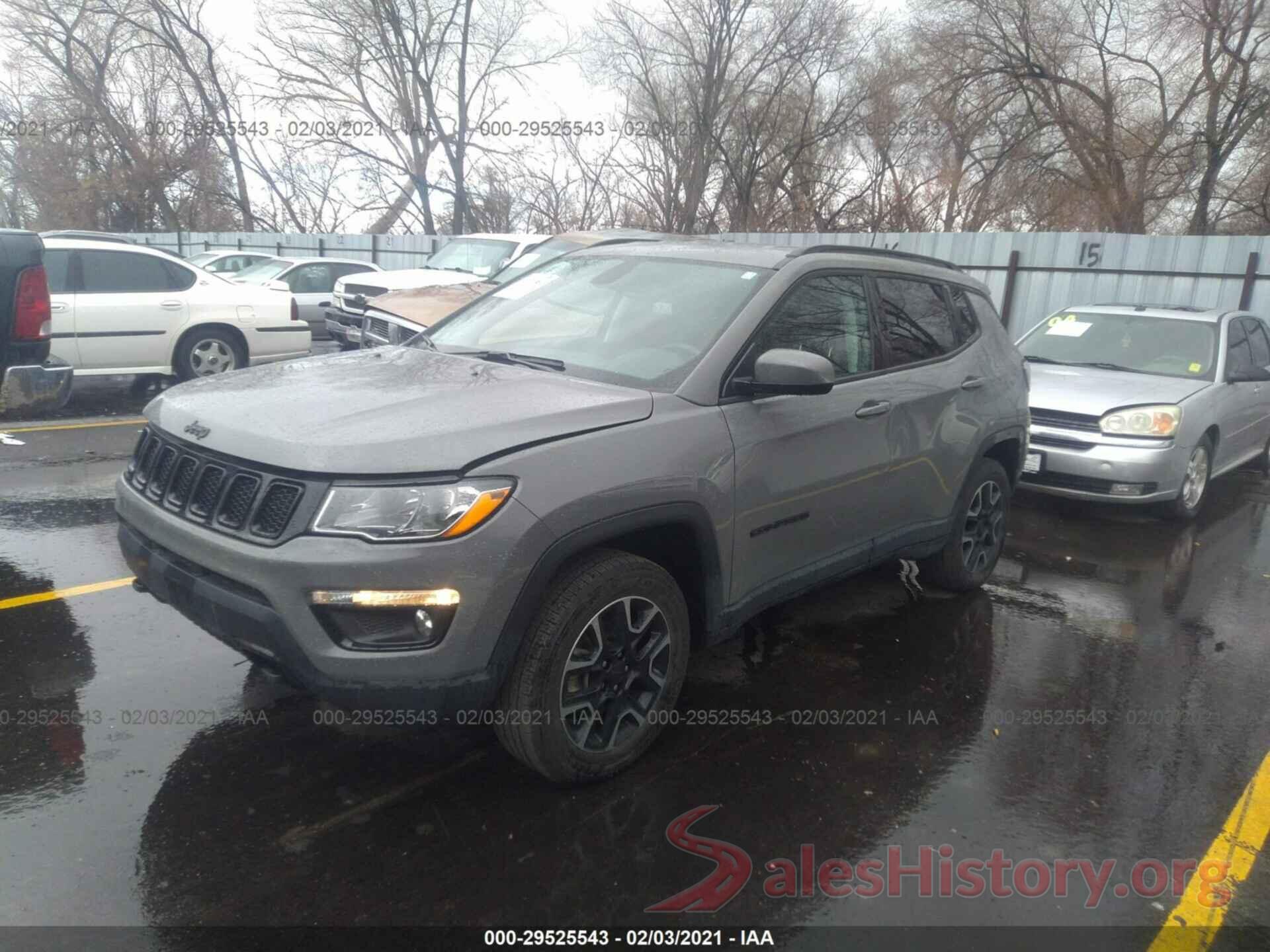 3C4NJDAB8KT679113 2019 JEEP COMPASS