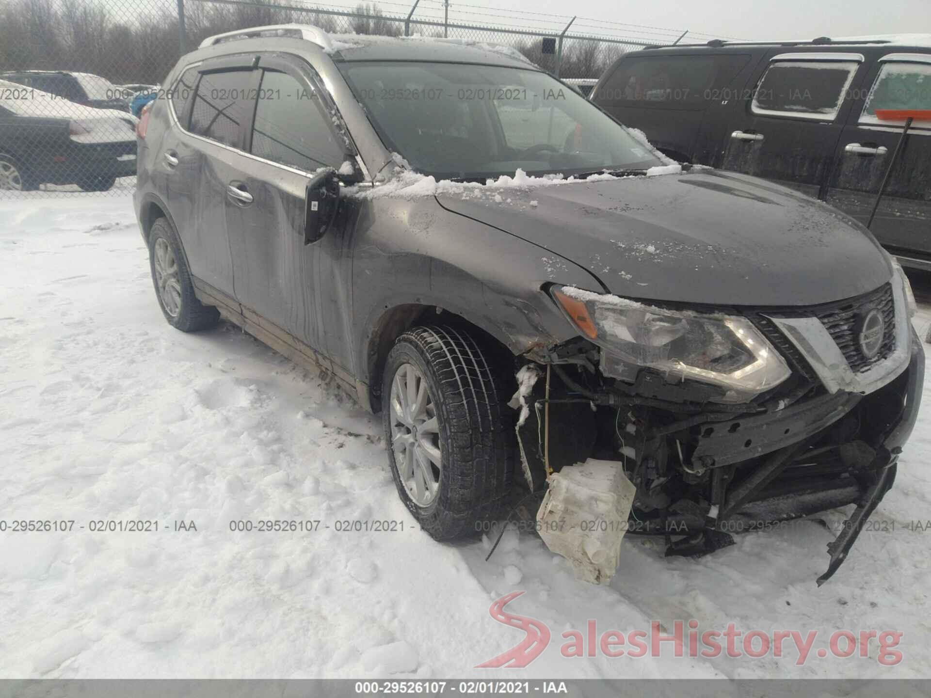 KNMAT2MV0JP527669 2018 NISSAN ROGUE